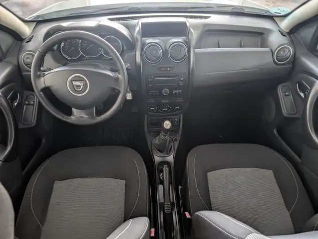 Dacia Duster view 17
