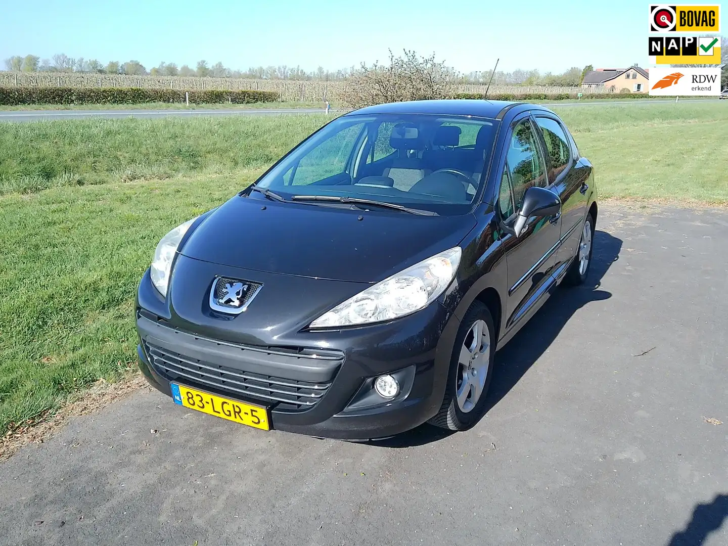 Peugeot 207 1.6 VTi Première Zwart - 1