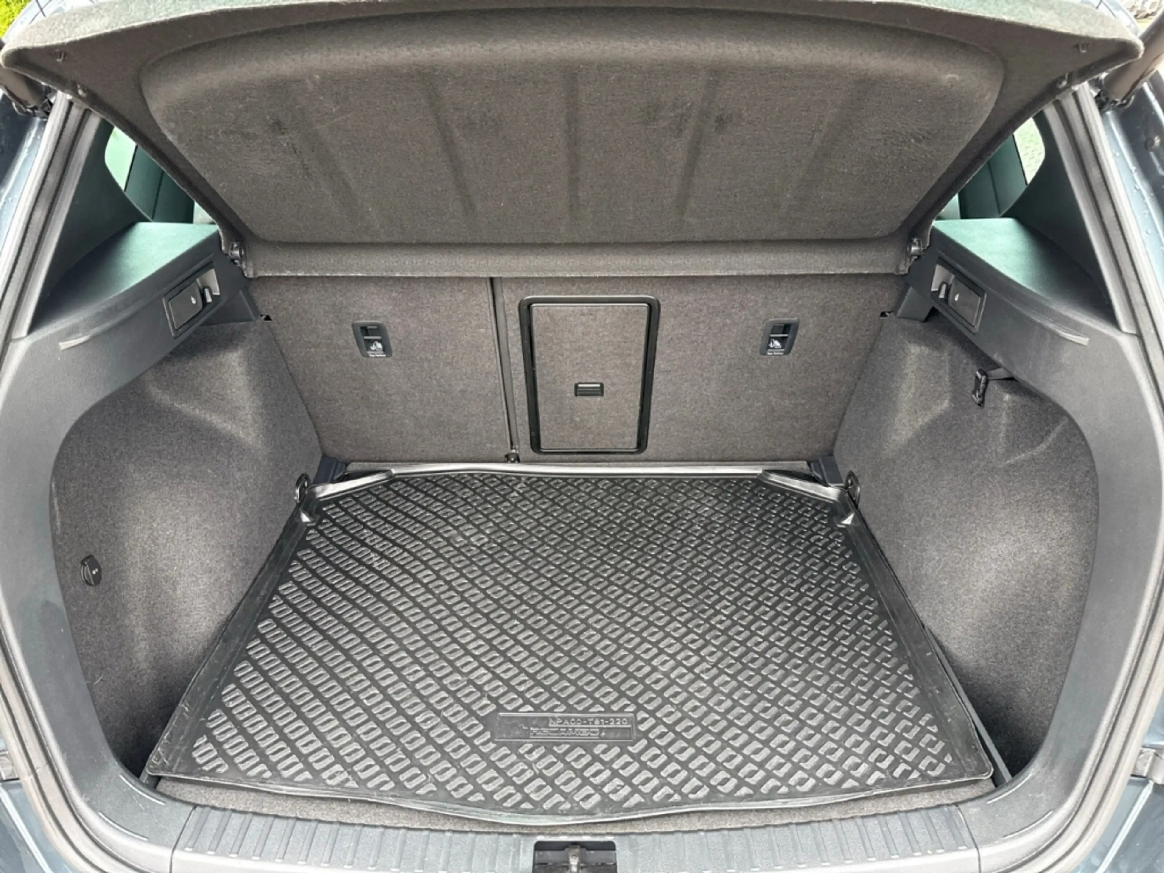 SEAT Ateca XCELLENCE 1.6 TDI DSG Xcellence ACC+PDC+SHZ+LED+NA — photo 12
