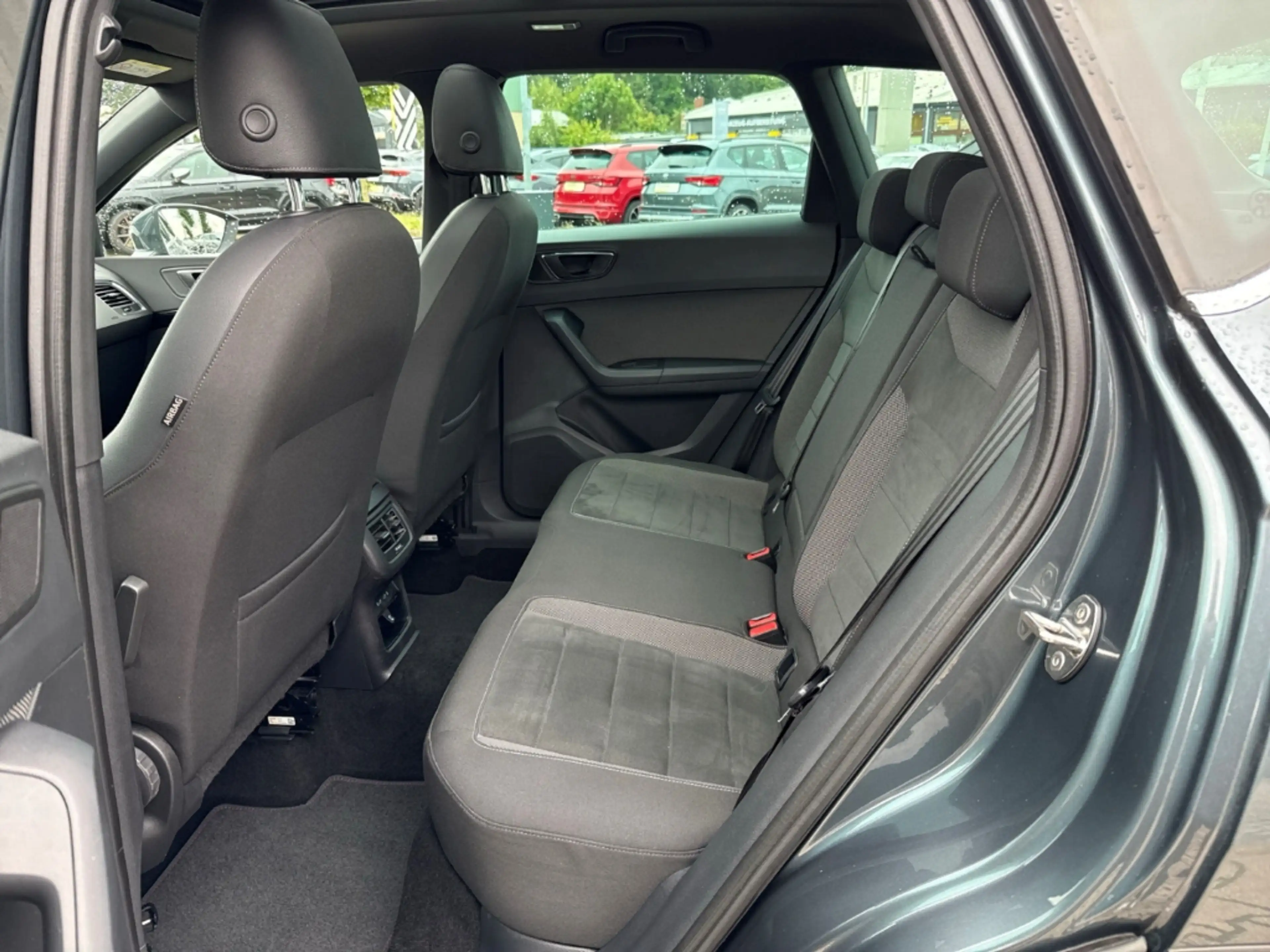 SEAT Ateca XCELLENCE 1.6 TDI DSG Xcellence ACC+PDC+SHZ+LED+NA — photo 11