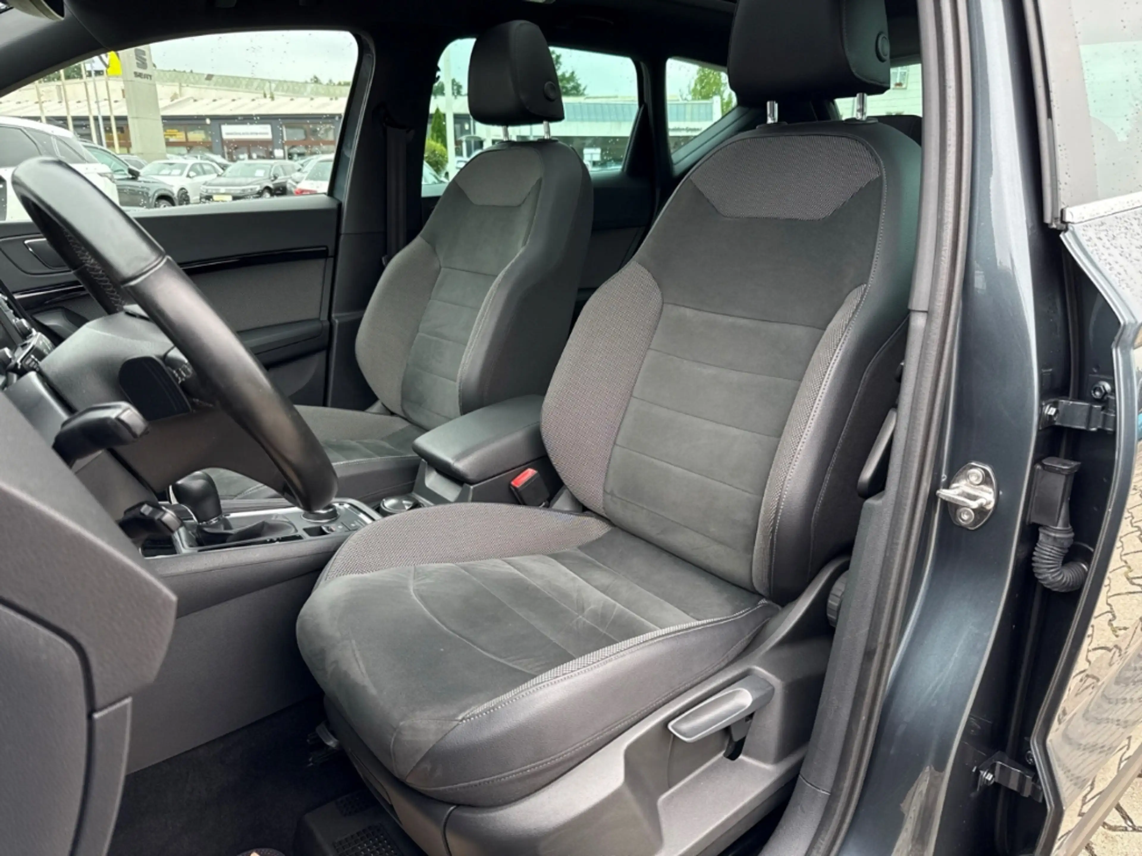 SEAT Ateca XCELLENCE 1.6 TDI DSG Xcellence ACC+PDC+SHZ+LED+NA — photo 9