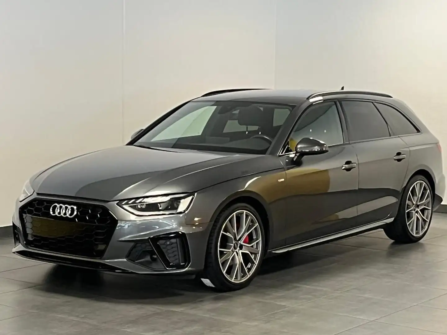 Audi A4 Avant S line 40 TDI S-tronic, 19",Navi,LED,Vi Gris - 1
