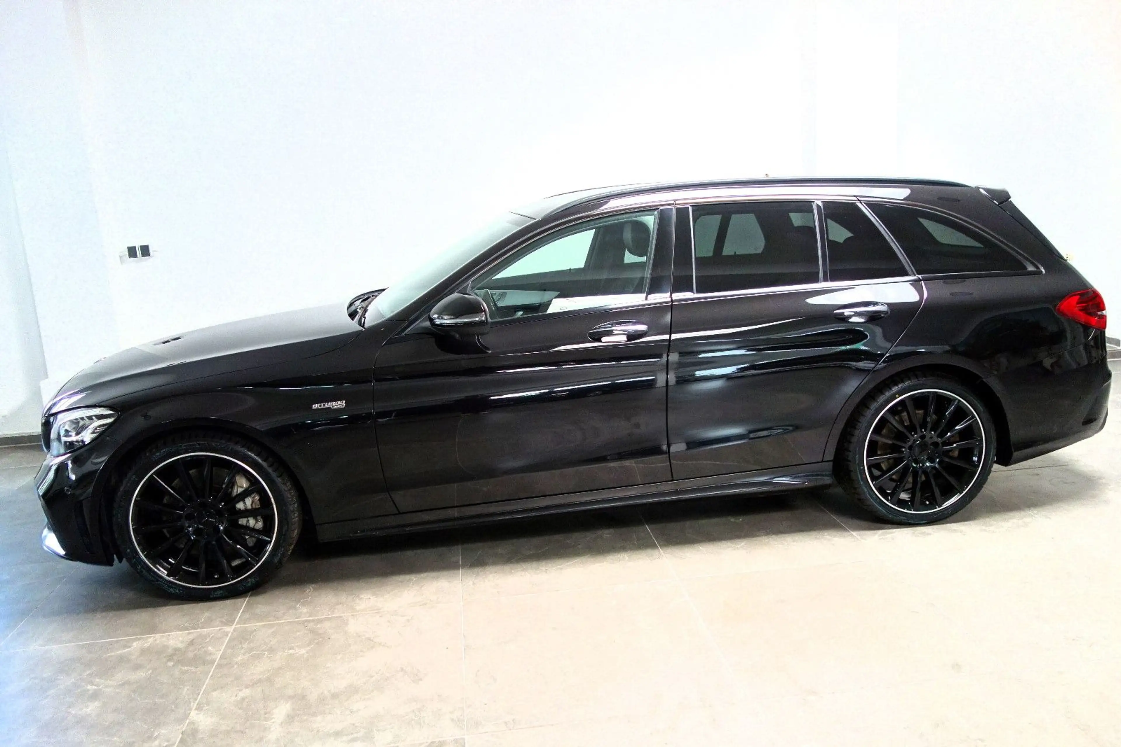 Mercedes-Benz C 43 AMG T Night 9G/360°/Distr/Widescreen/19-Zol — photo 5