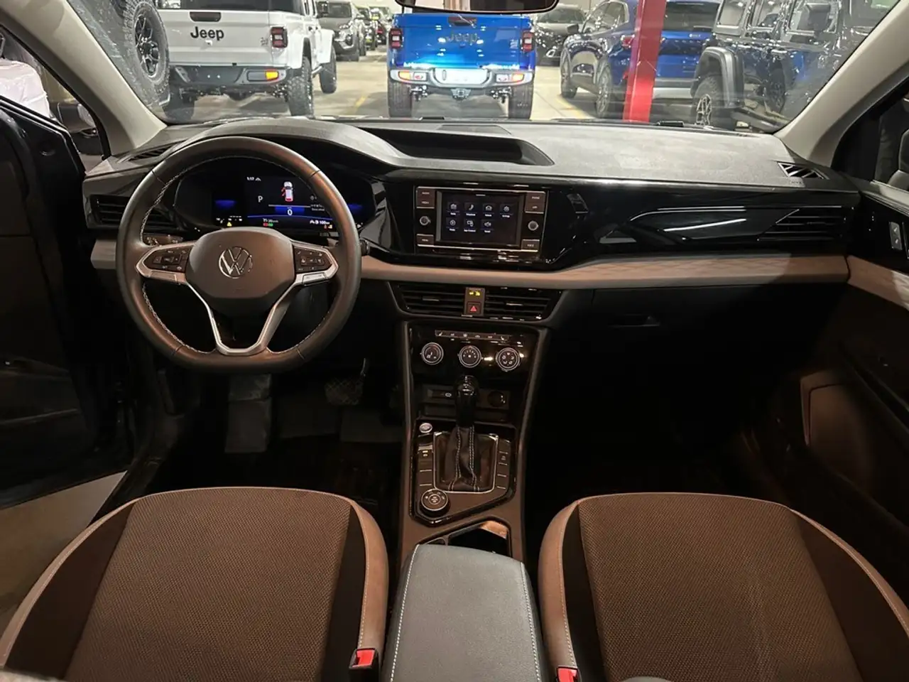 Volkswagen Taos снимка Volkswagen Taos
