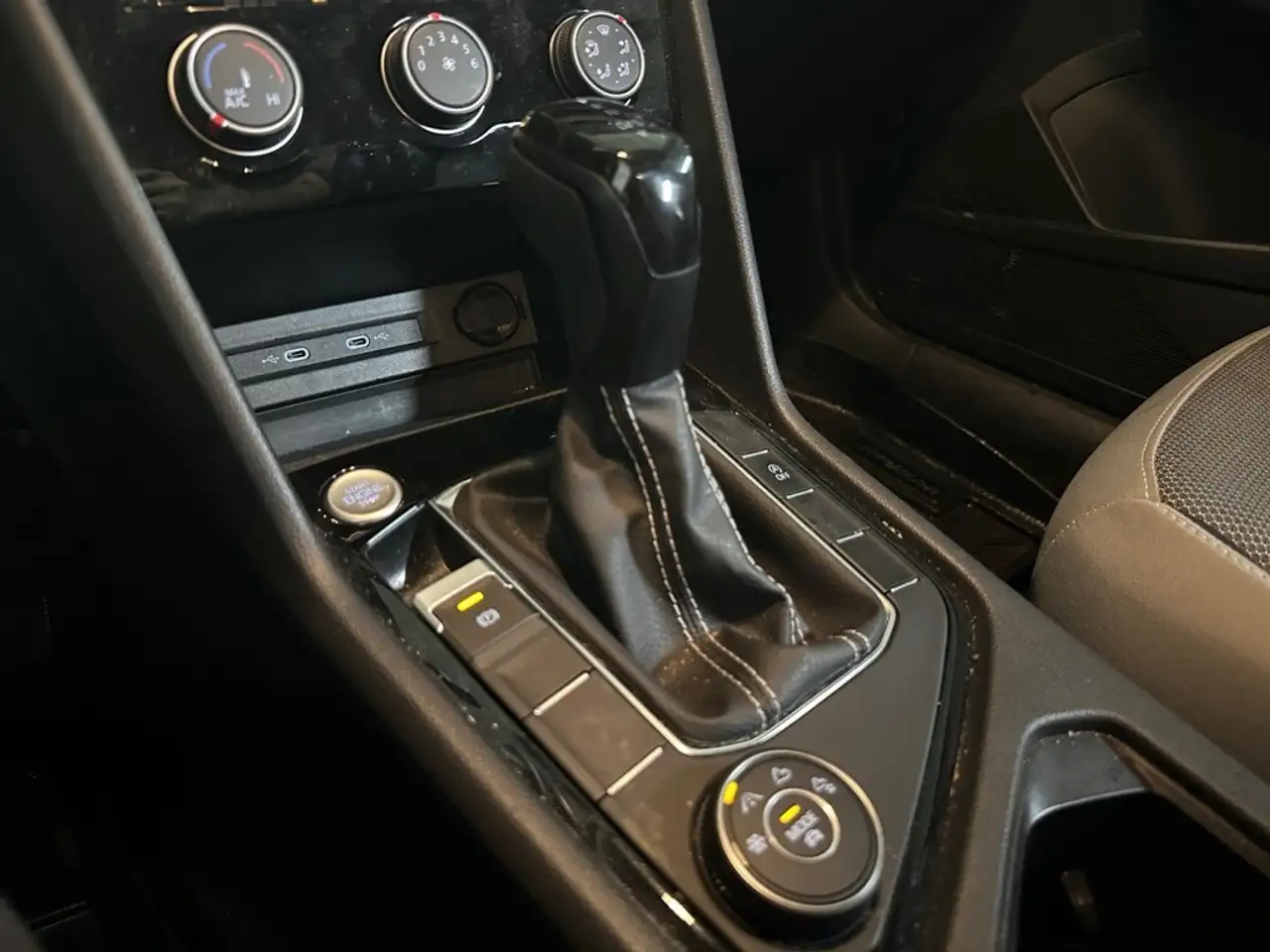 Volkswagen Taos снимка Volkswagen Taos