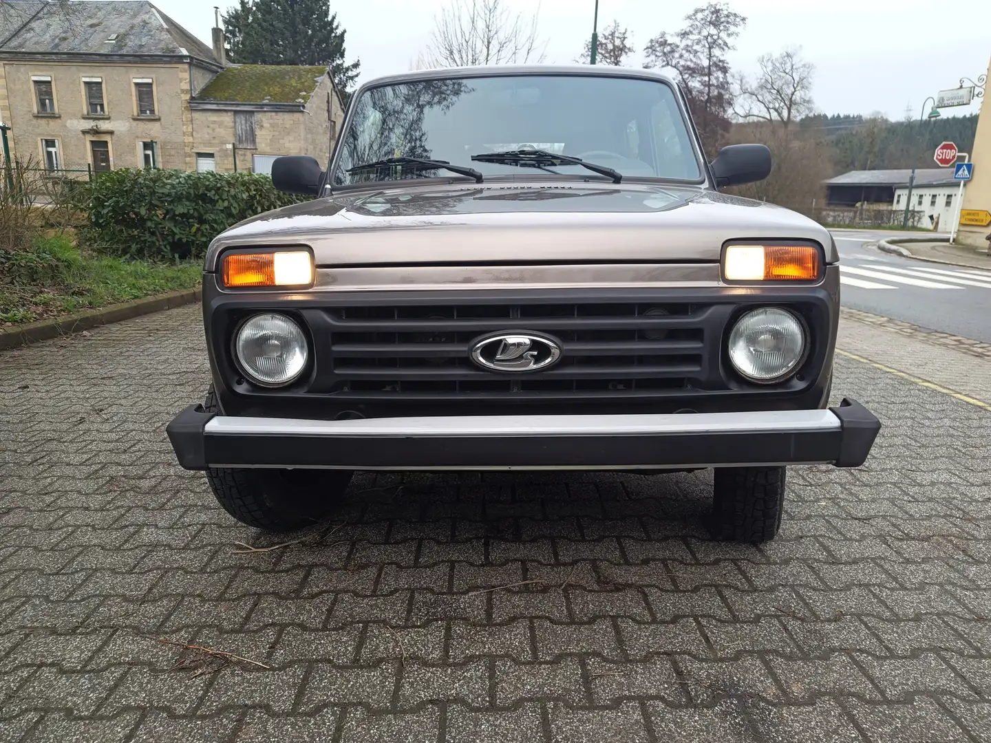 Lada 4x4 Lada 4x4 Braun - 1
