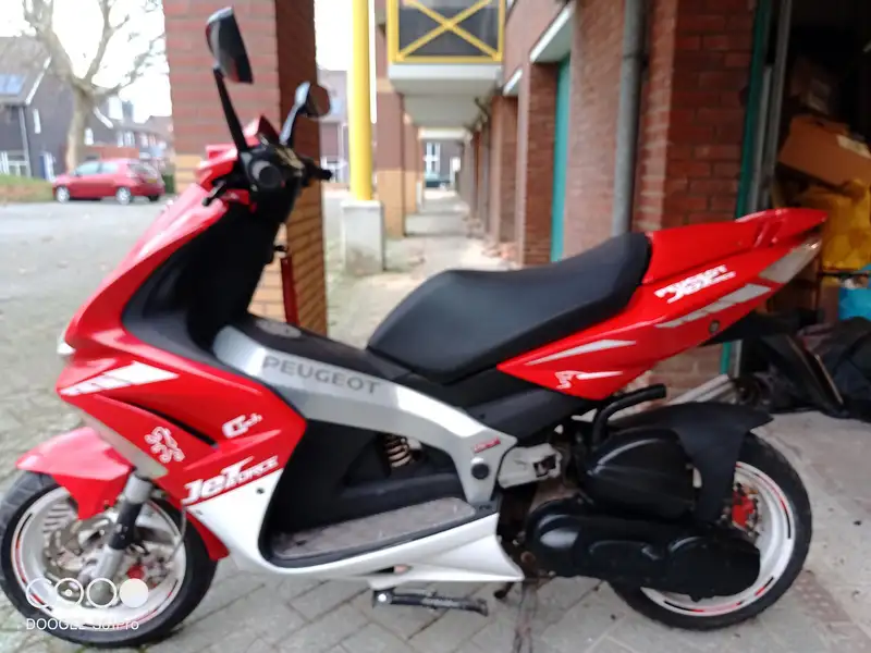 Peugeot Jet Force - foto 8