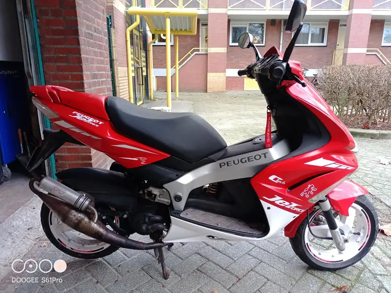 Peugeot Jet Force - foto 4