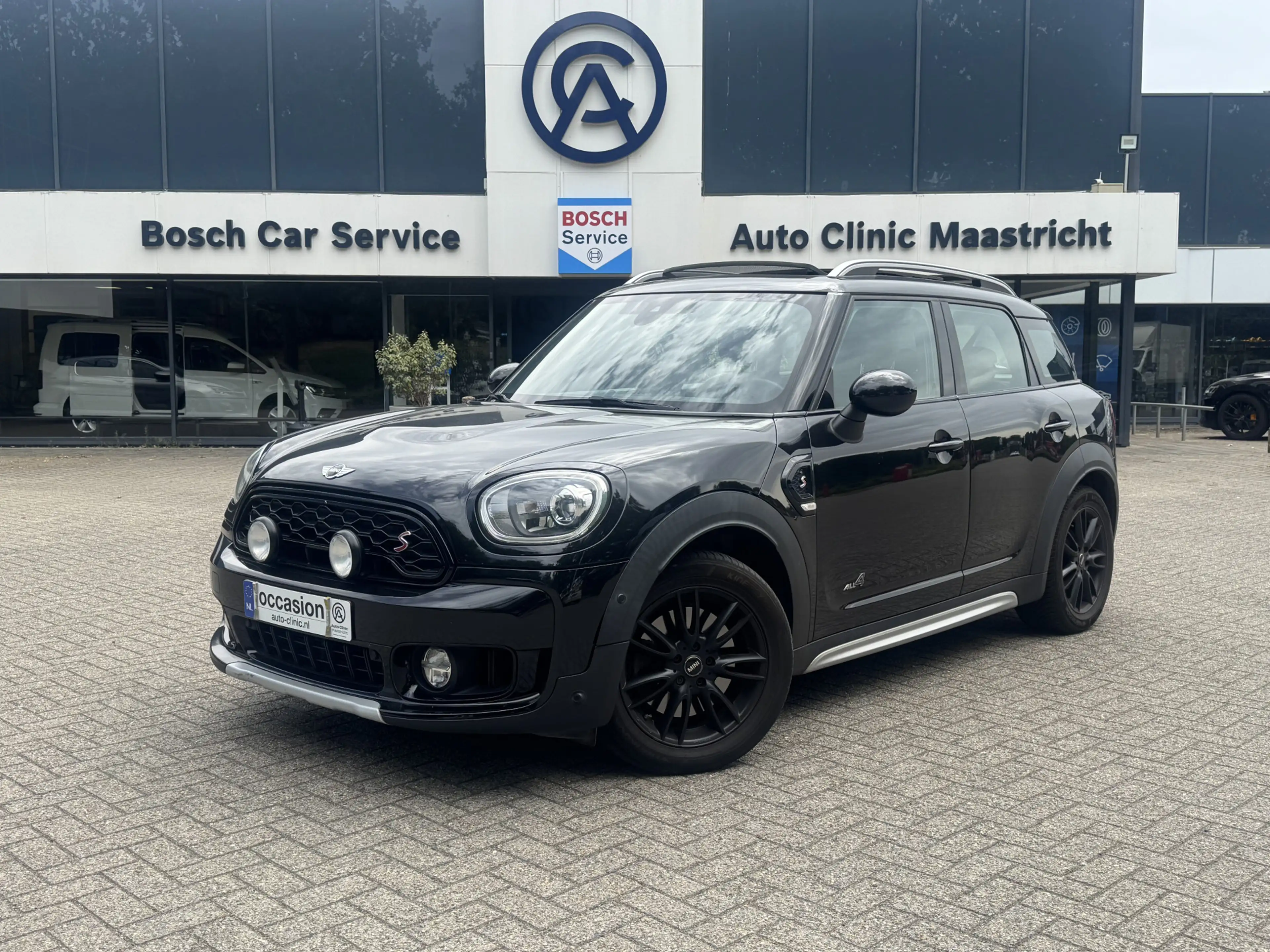 MINI Cooper SD Countryman 2.0 ALL4 Night Jack Edition / PANO / LEER / NAVI / — photo 2