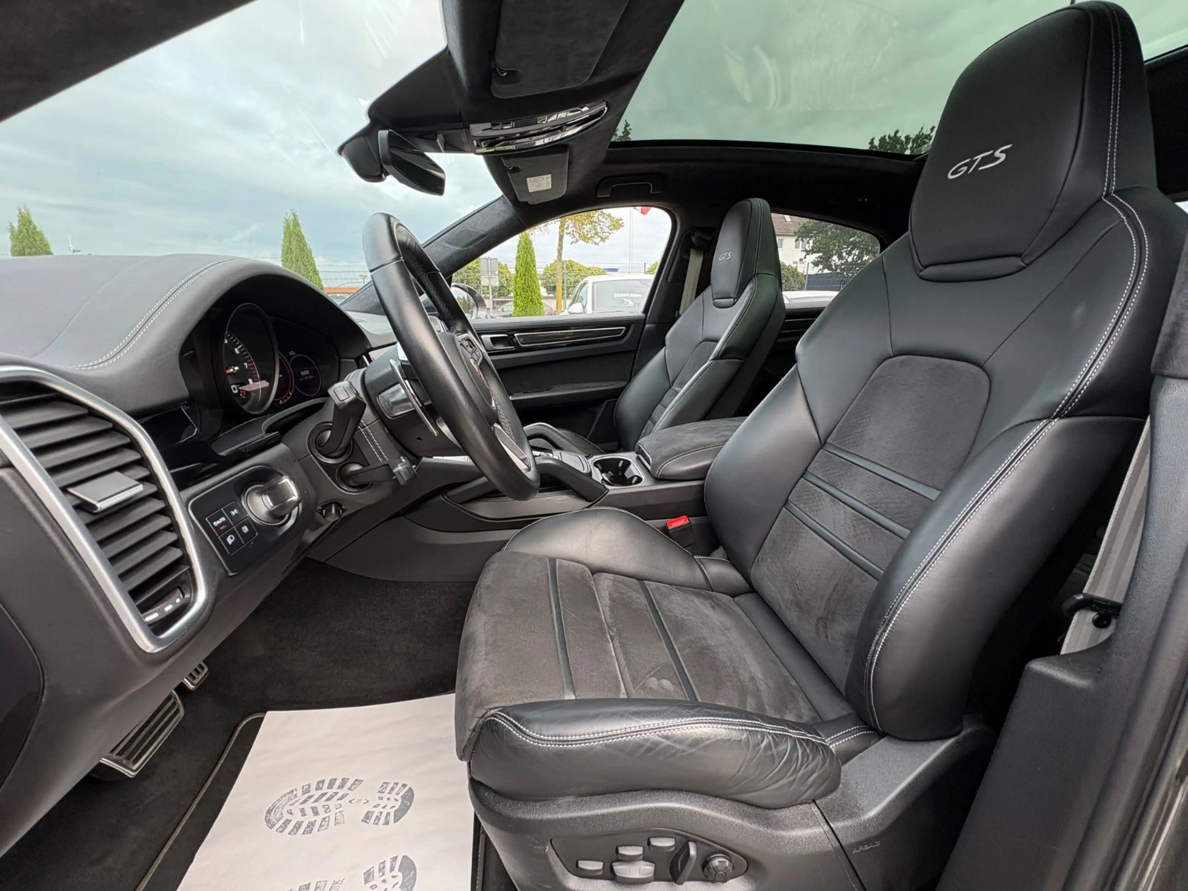 Porsche Cayenne Coupe GTS+Stdhzg.+Chrono+22"+SportDesign — photo 10