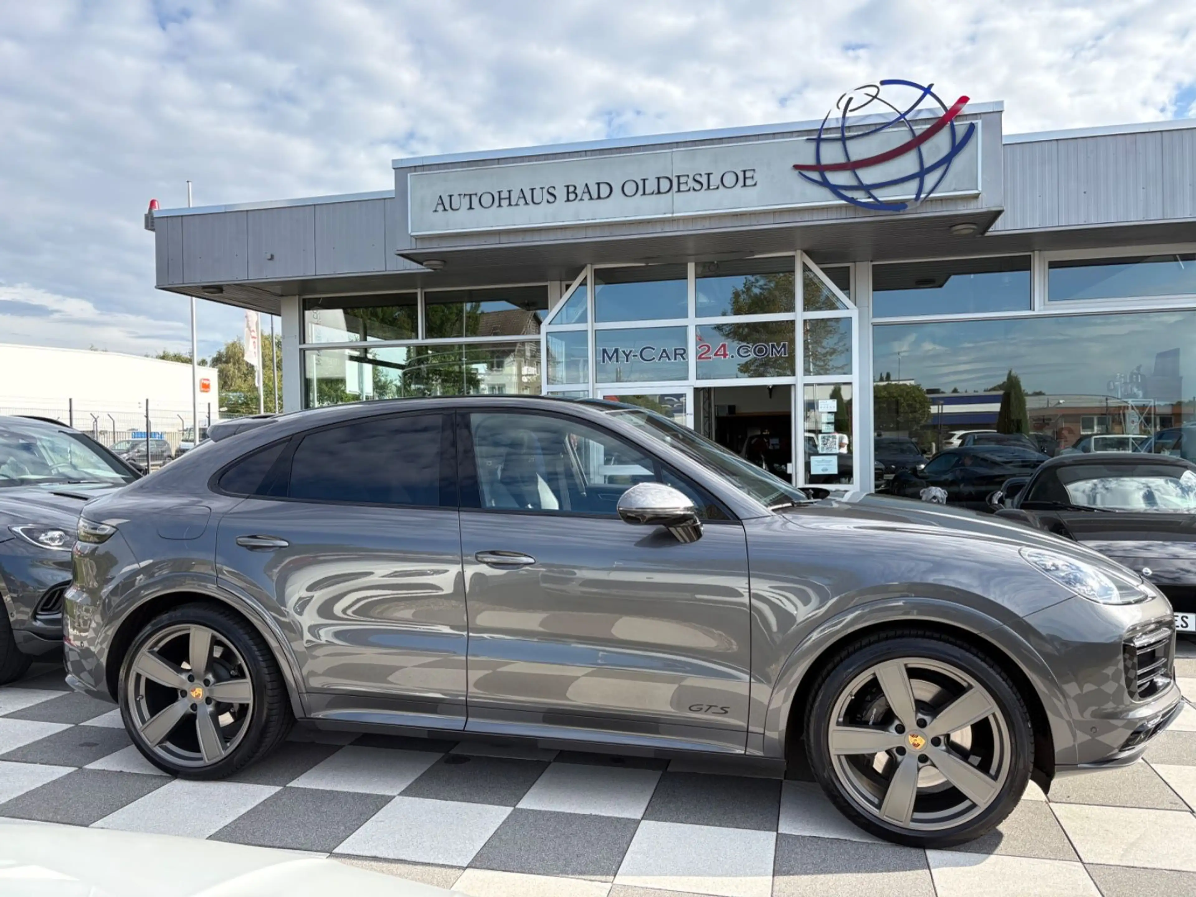 Porsche Cayenne Coupe GTS+Stdhzg.+Chrono+22"+SportDesign — photo 9