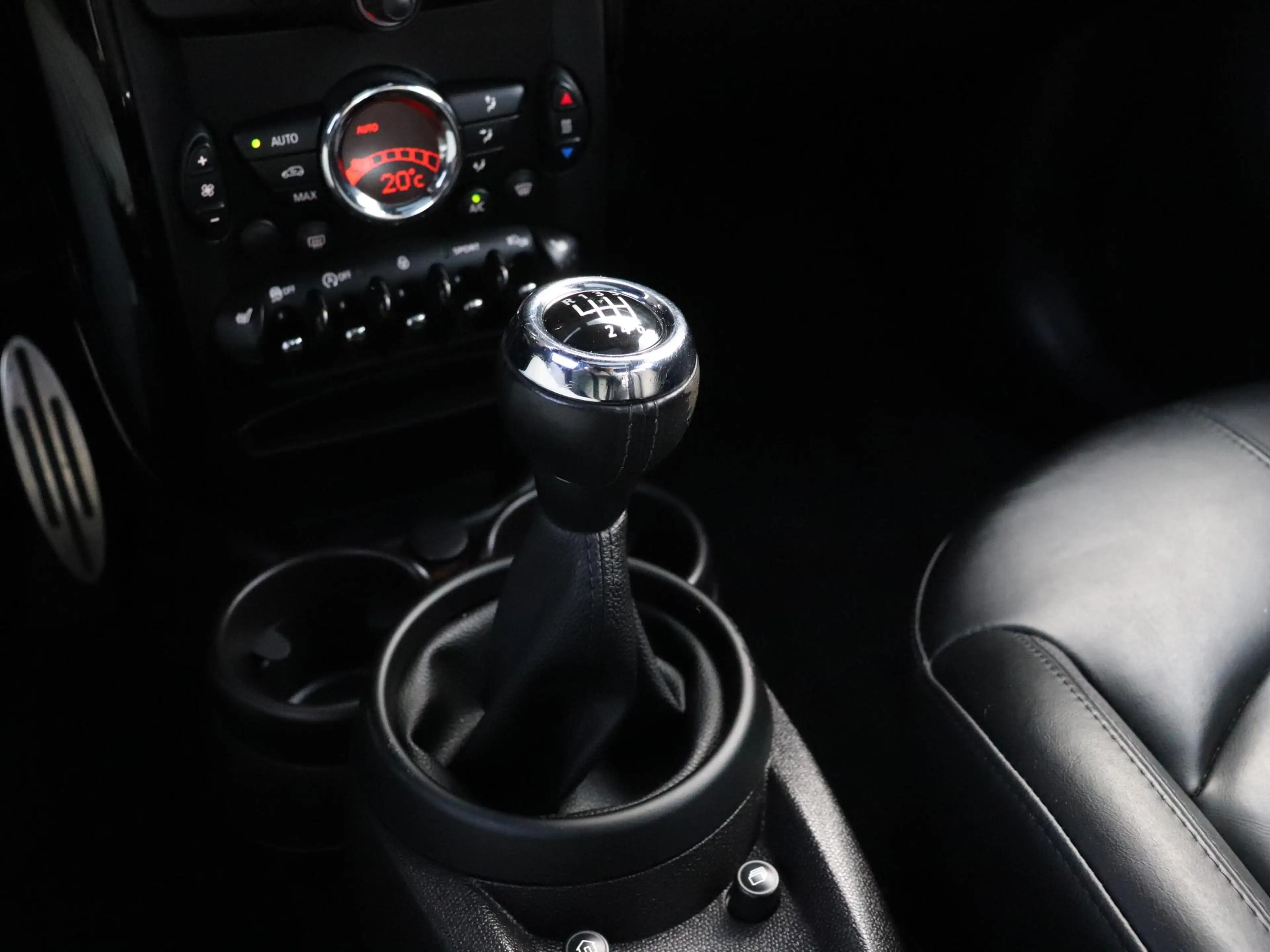 MINI Cooper S Countryman 1.6 Chili | LEDER | PANO-DAK | H&K | PDC | NAVI | — photo 24