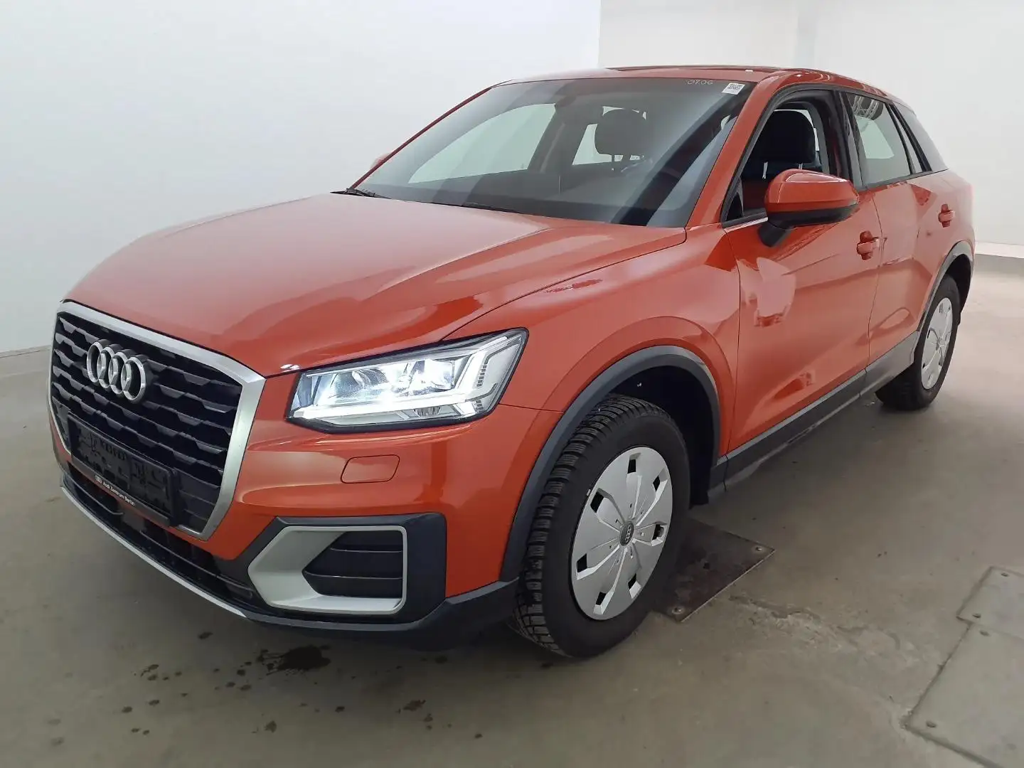 Audi Q2 30TFSi DESIGN LED/17Z./NAV+/CARPLAY/TEMPOMAT Portocaliu - 1
