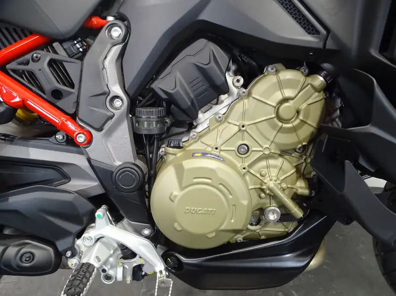 Ducati Multistrada V4 S - foto 6