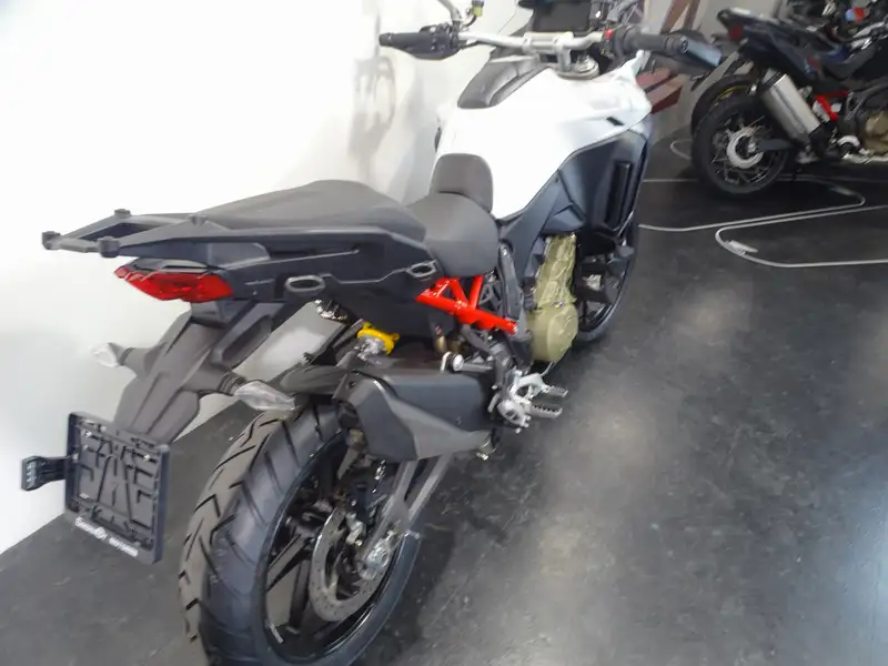 Ducati Multistrada V4 S - foto 3