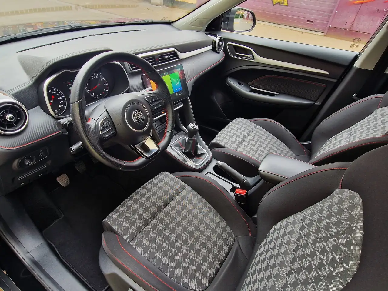MG ZS 1.5 VTi BTW aftrekbaar, миниатюра 15