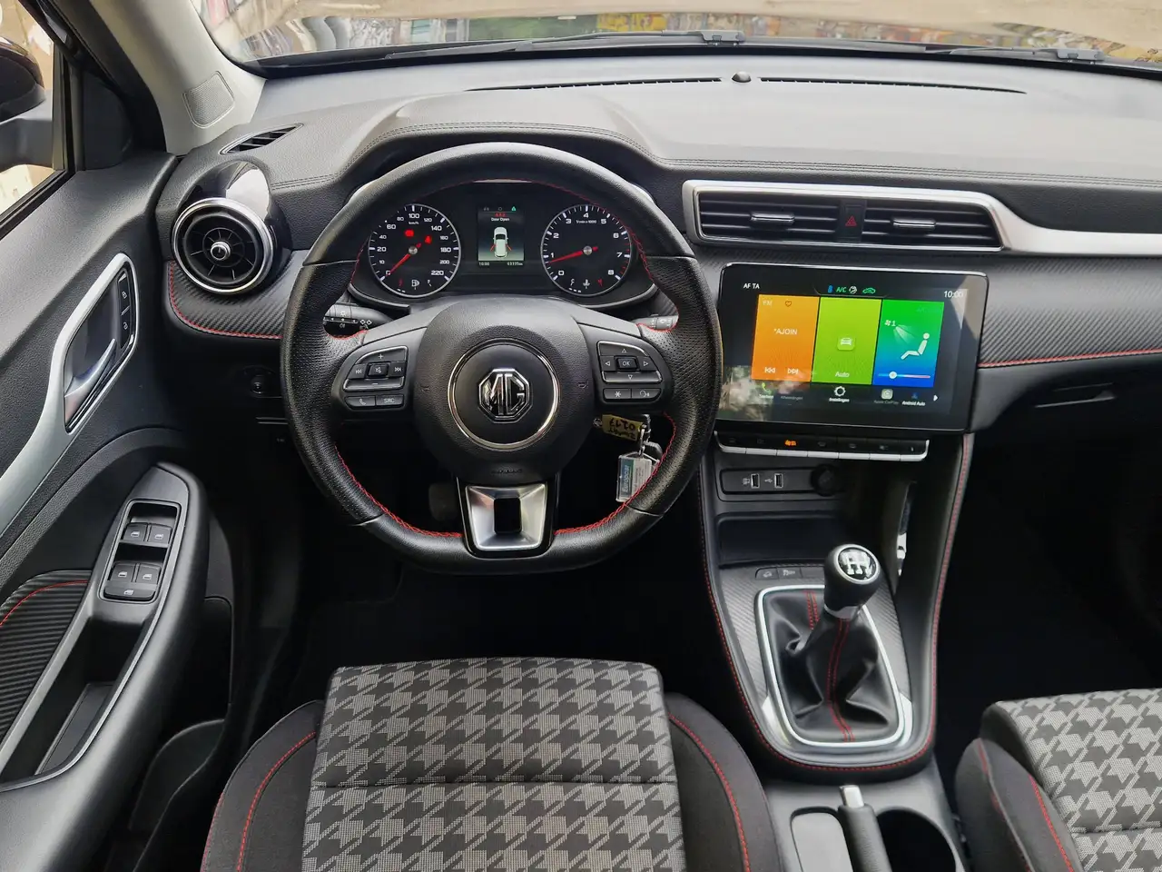 MG ZS 1.5 VTi BTW aftrekbaar, миниатюра 17