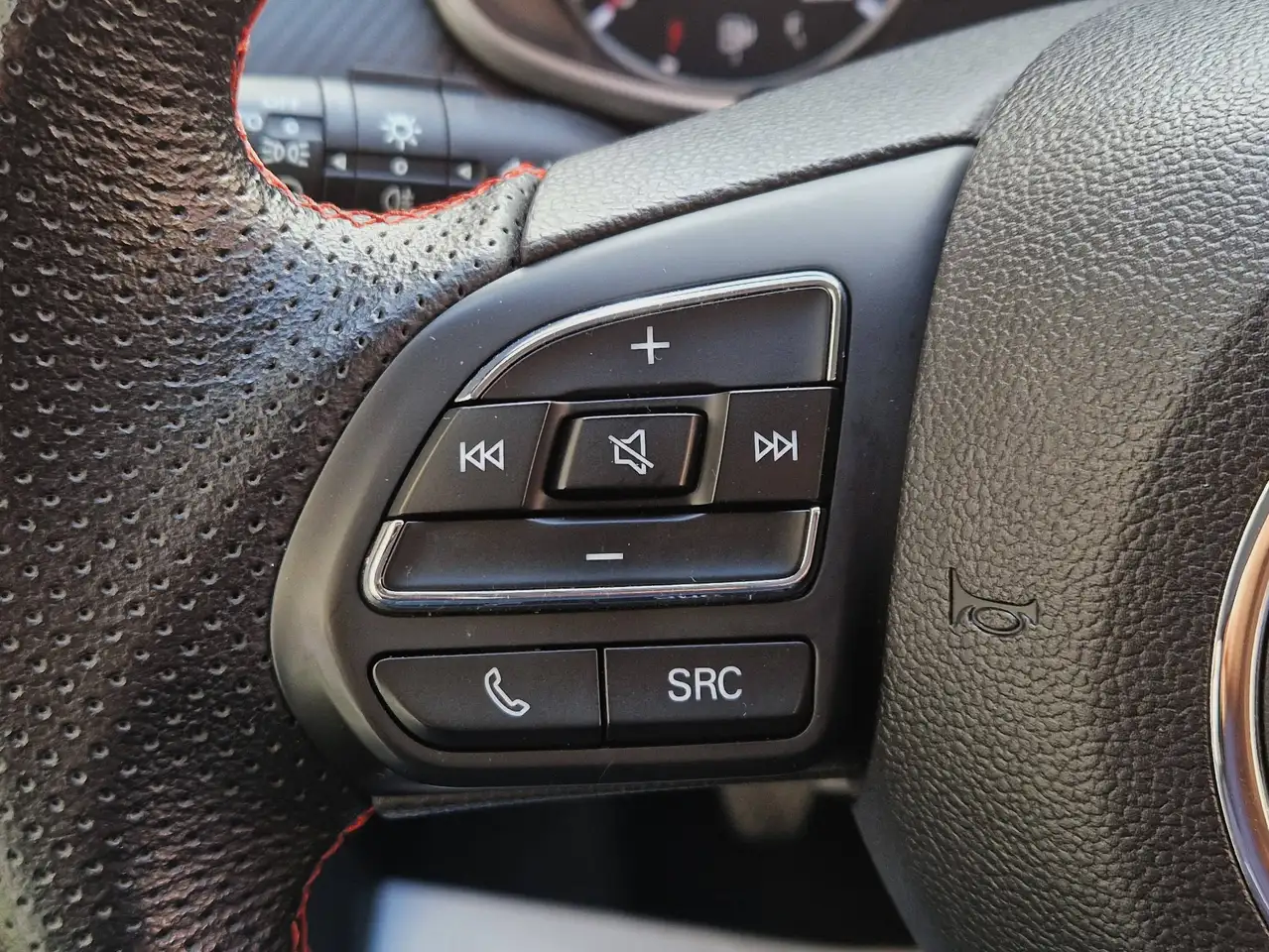 MG ZS 1.5 VTi BTW aftrekbaar, миниатюра 18