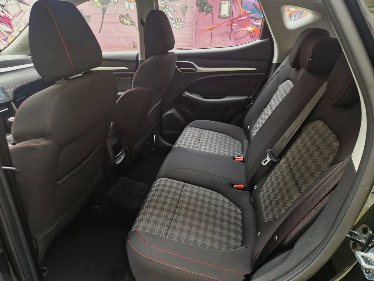 MG ZS 1.5 VTi BTW aftrekbaar, миниатюра 21