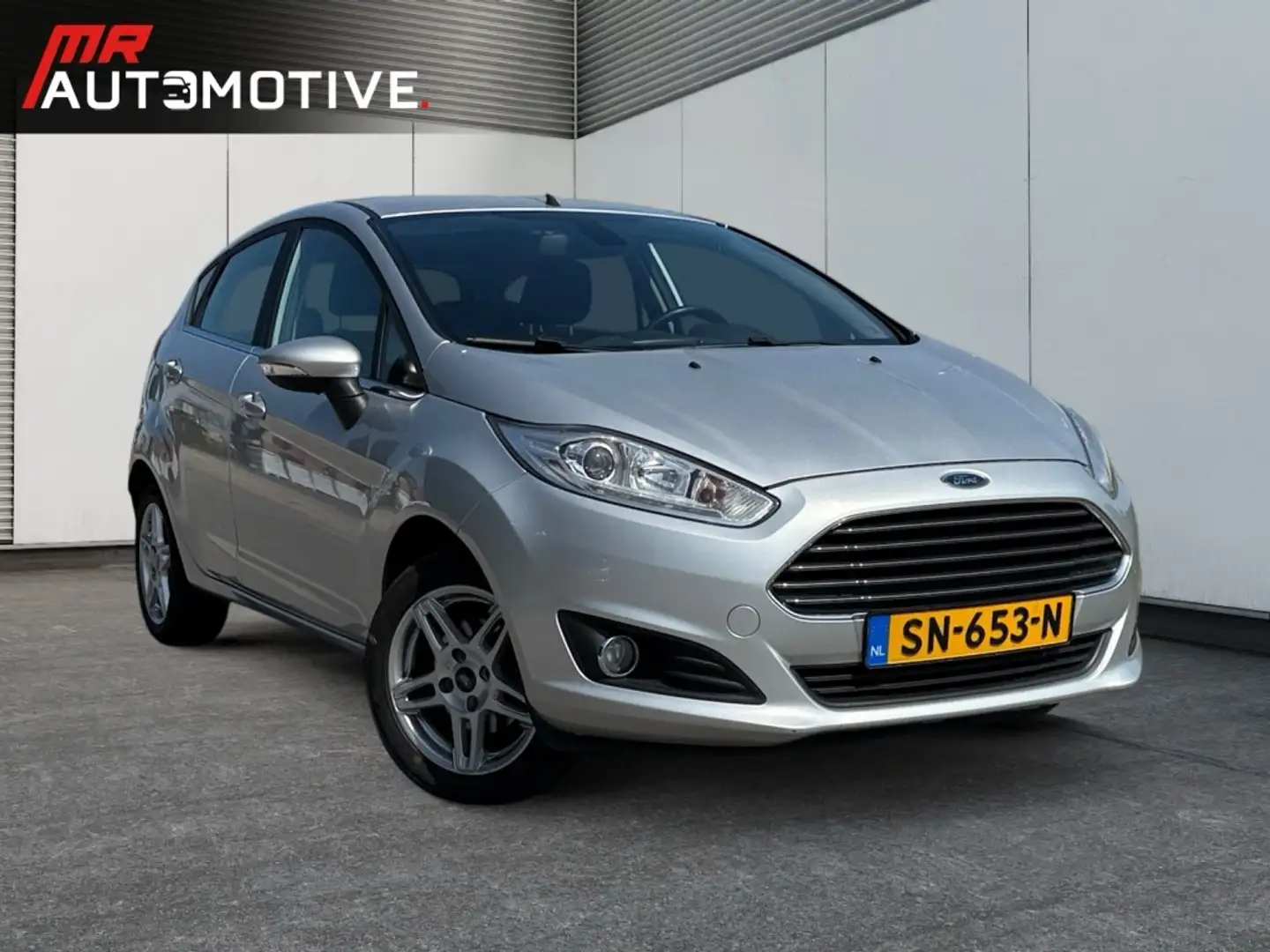 Ford Fiesta 1.0 Titanium - Airco, Cruise, Parkeersensoren, Lic Gris - 2