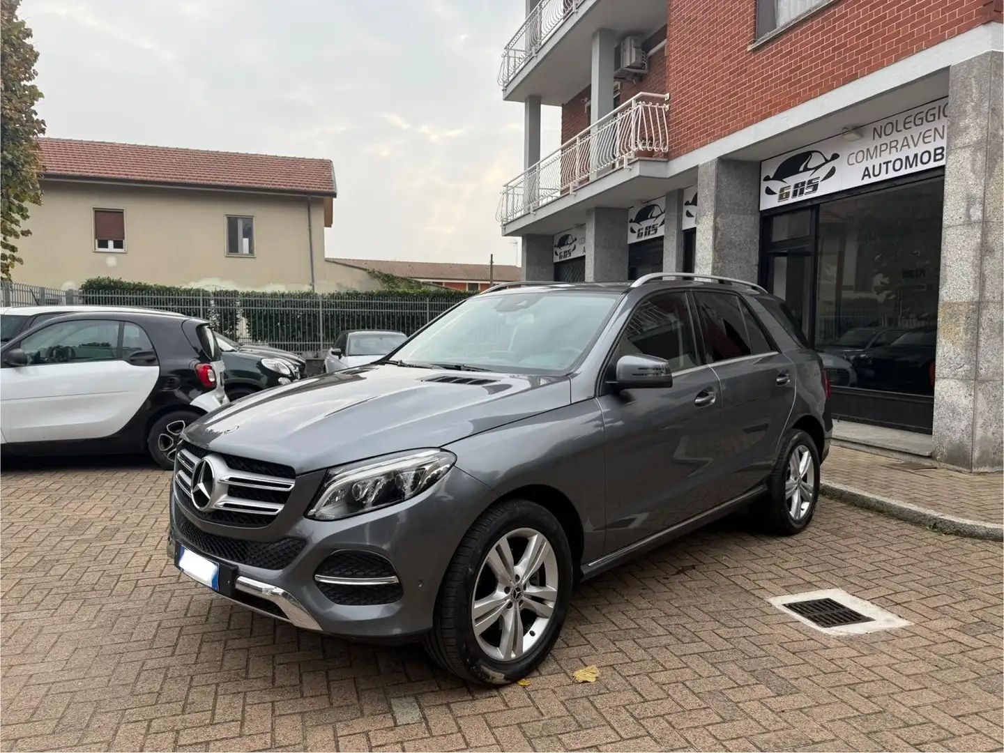 Mercedes-Benz GLE 350 MERCEDES-BENZ GLE d Premium Plus 4matic full!! Grigio - 1