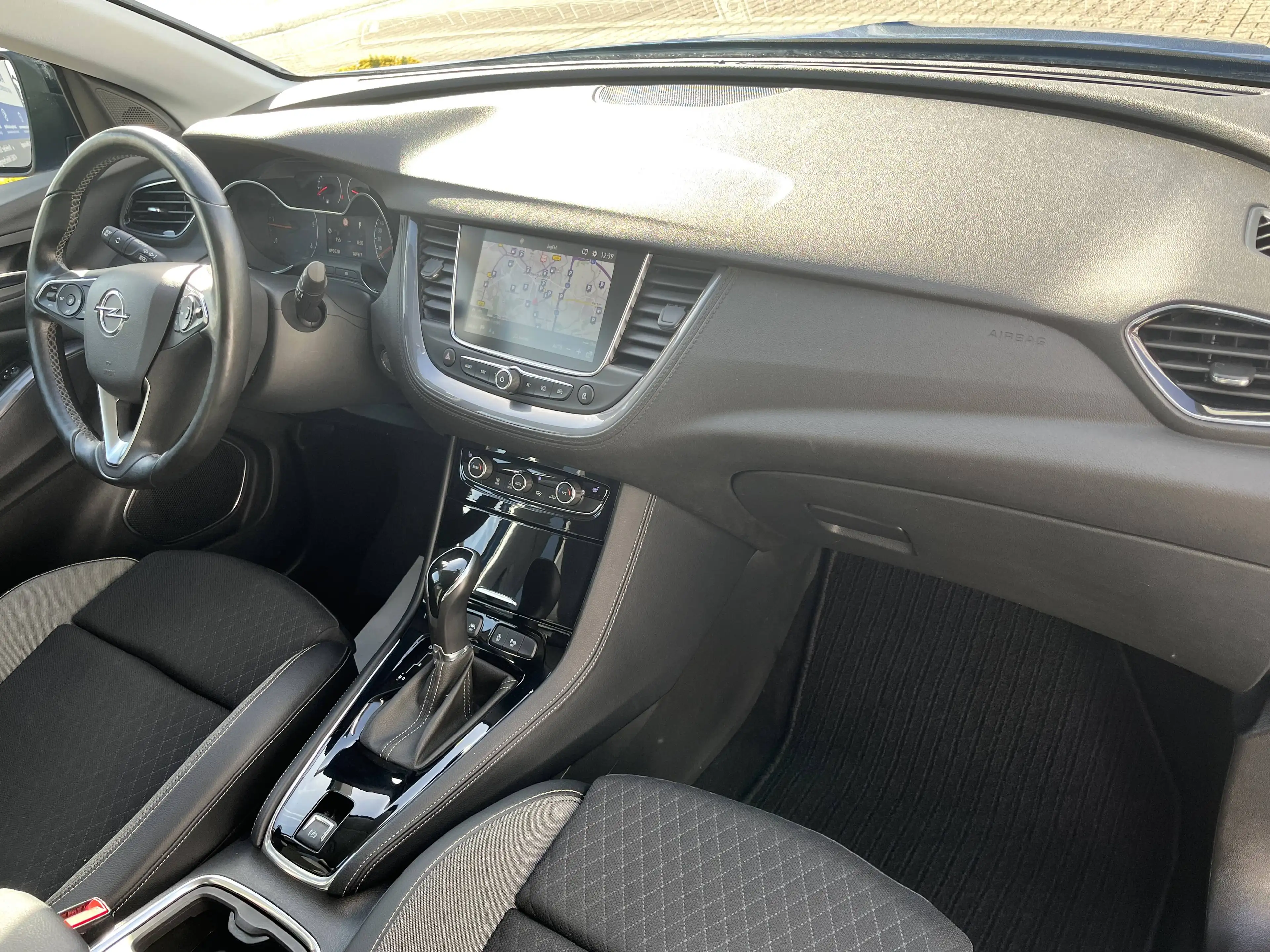 Opel Grandland X 2.0 CDTi Innovation*LED*Navi* — photo 6