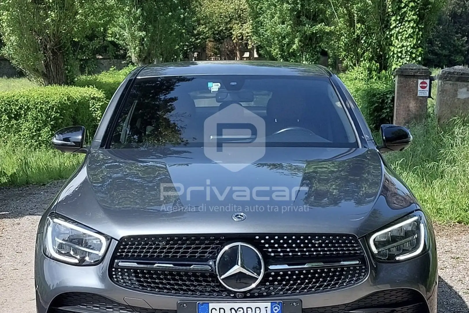 Mercedes-Benz GLC 300 GLC 300 d 4Matic Coupé Premium Plus Zilver - 2