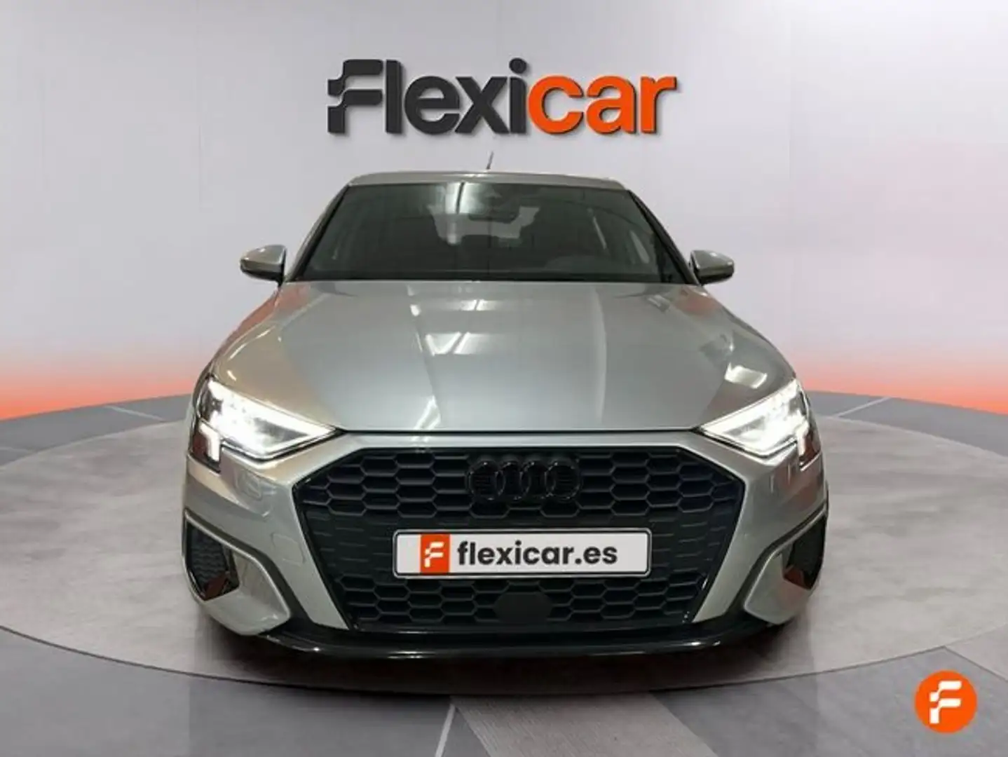 Audi A3 Sportback Black line 30 TFSI 81kW S tron Gris - 2