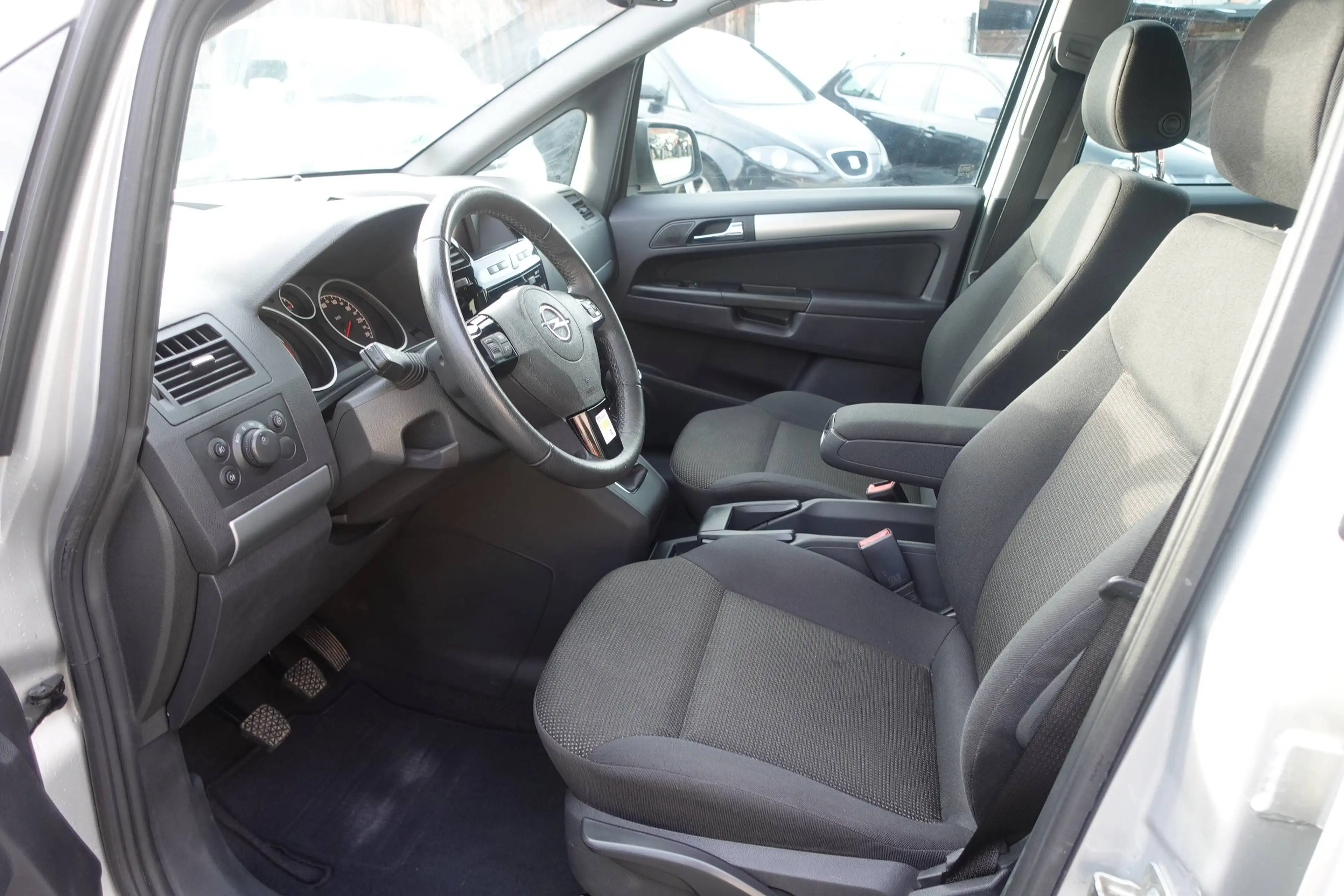 Opel Zafira B Family Plus **7-Sitzer**SR+WR** — photo 9