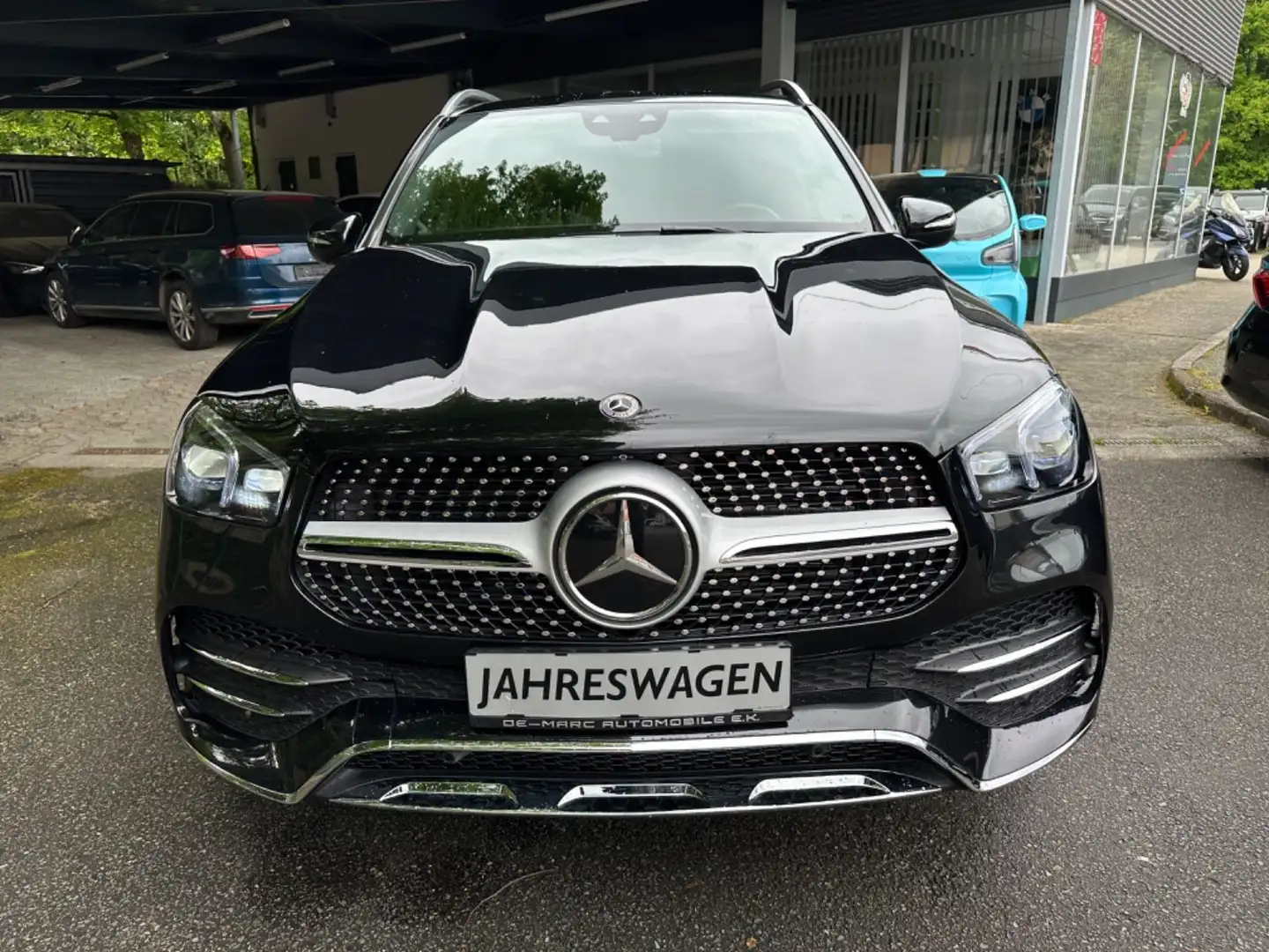 Mercedes-Benz GLE 300 MBUX 4Matic Panorama AHK AMG MULTIBEAM Schwarz - 2