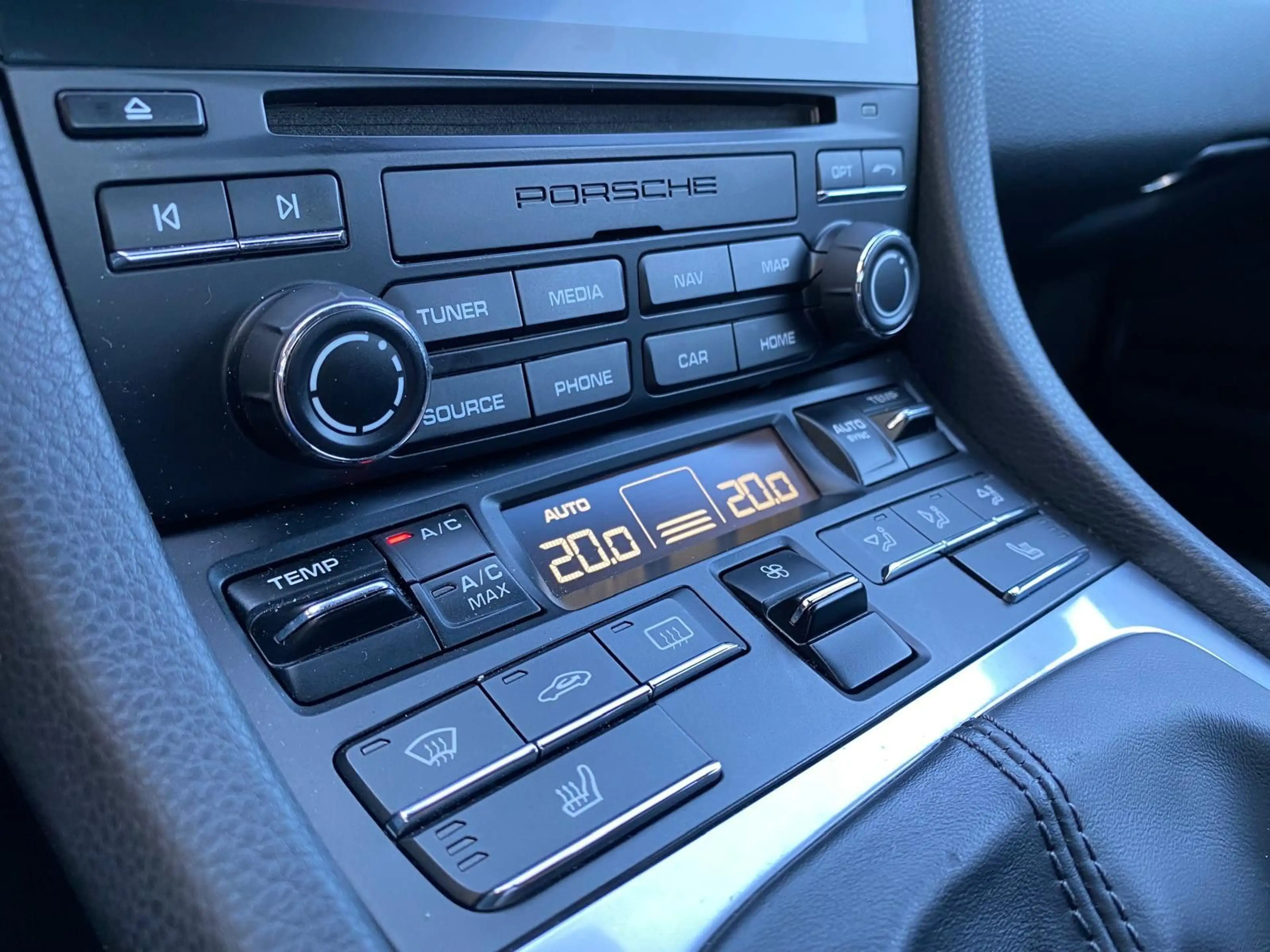 Porsche Cayman 718 / NAVI/ Chrono/Top Zustand — photo 15