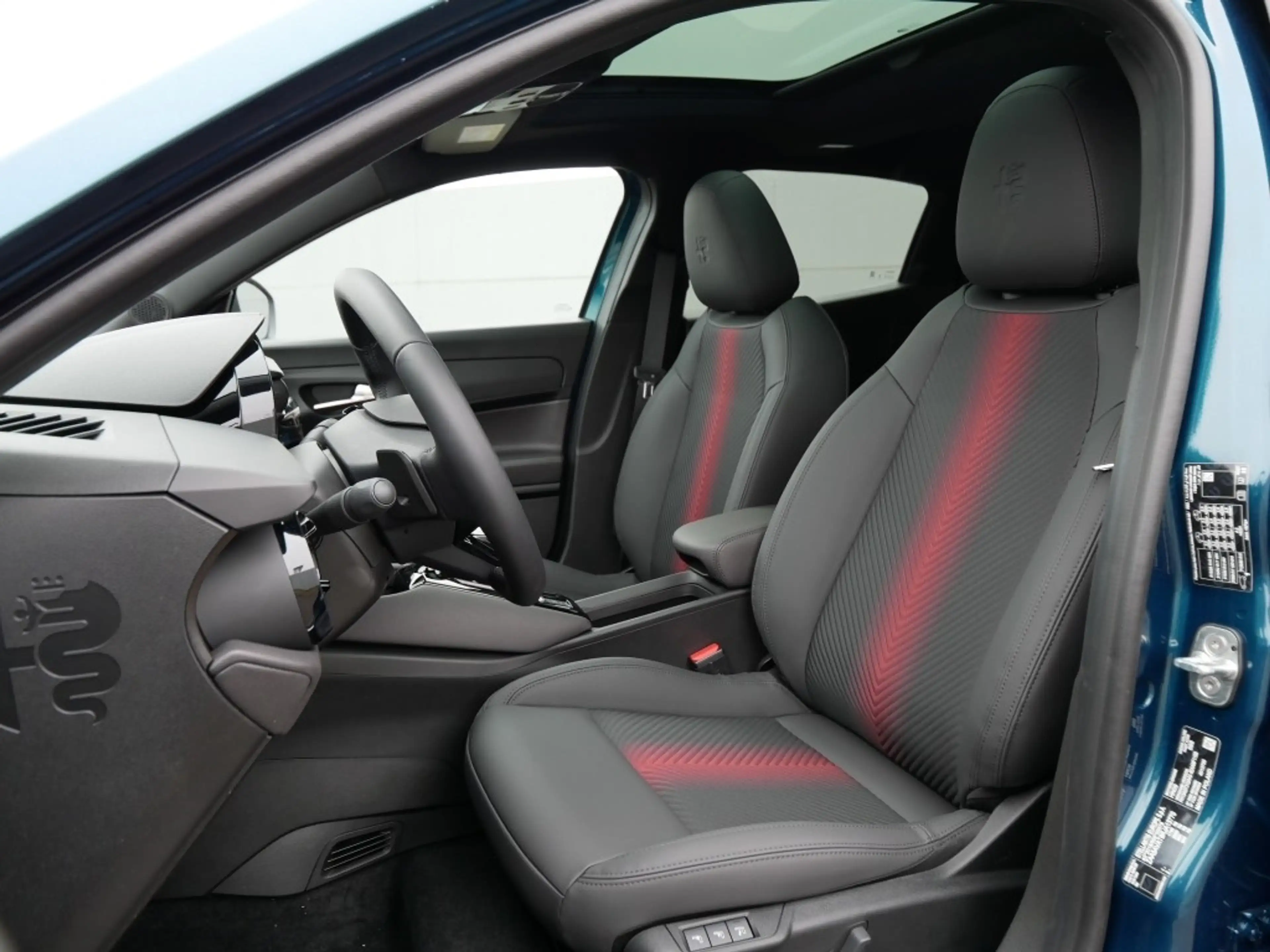 Alfa Romeo Junior IBRIDA SPECIALE 1.2 VGT 145PS DCT6 SCHIEBEDACH TEC — photo 9