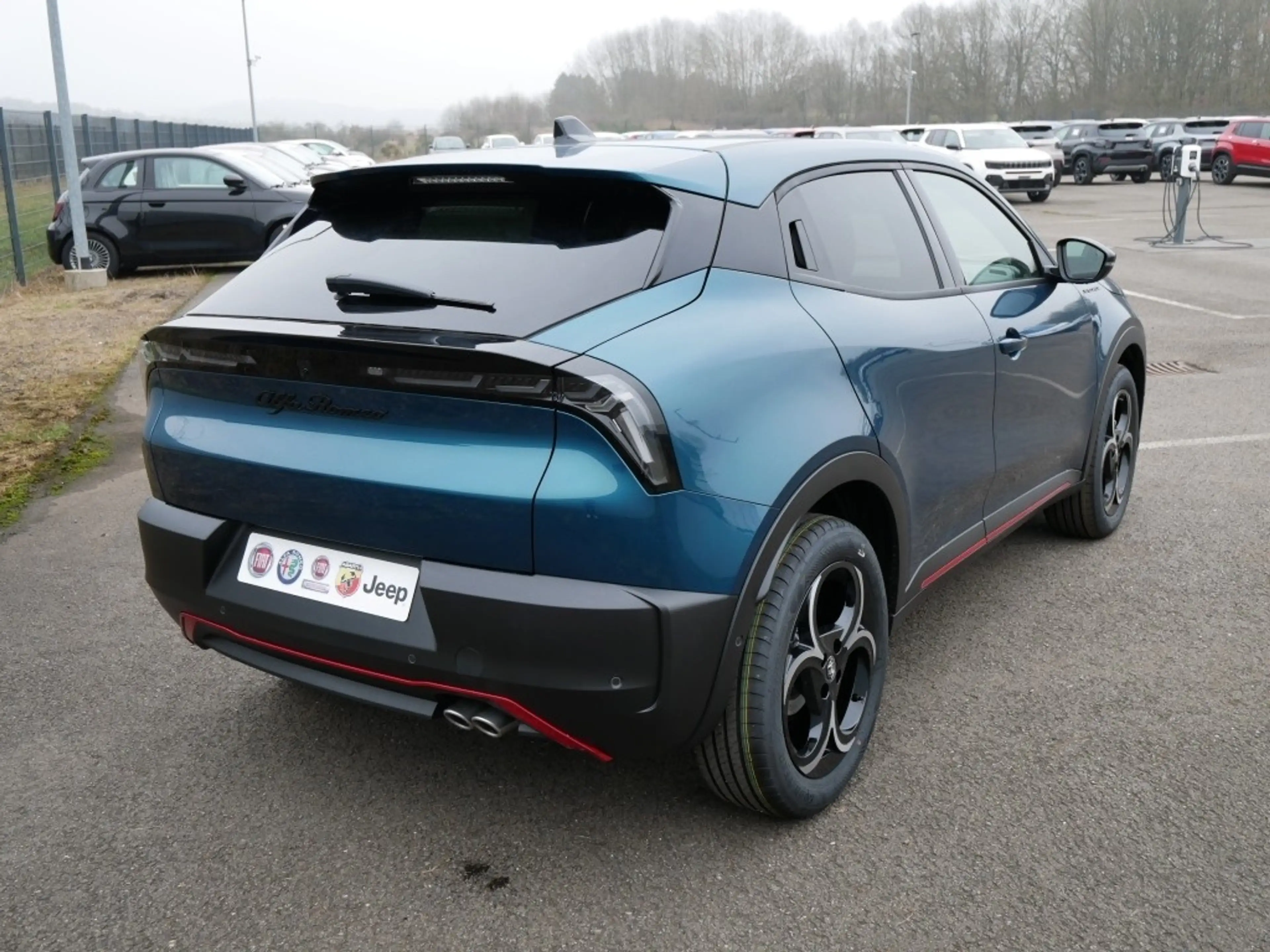 Alfa Romeo Junior IBRIDA SPECIALE 1.2 VGT 145PS DCT6 SCHIEBEDACH TEC — photo 3
