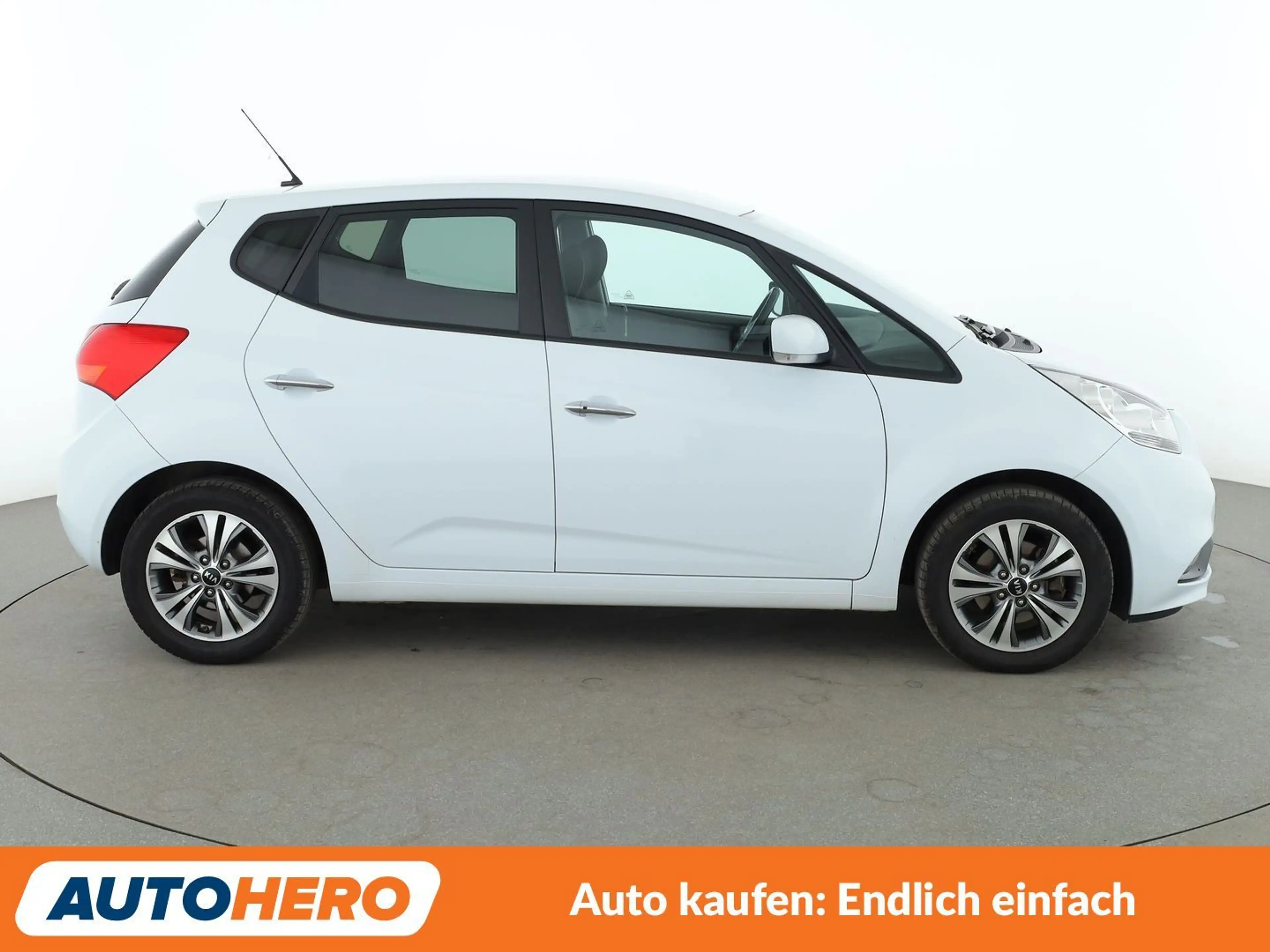 Kia Venga 1.6 Dream Team Aut.*PDC*SHZ*AHK*ALU*KLIMA* — photo 7