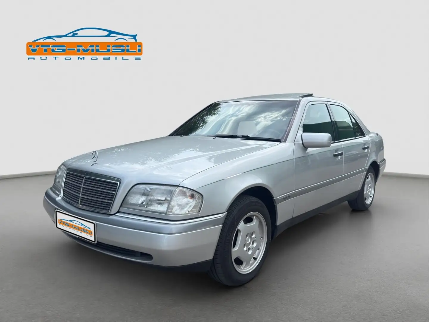 Mercedes-Benz C 180 Limousine * Automatik * 88.275 Km *selten* Zilver - 1