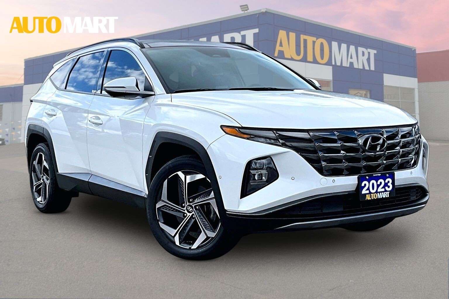 2023 Hyundai Tucson AWD | LEATHER | NAV | PANORAMIC SUNROOF |
