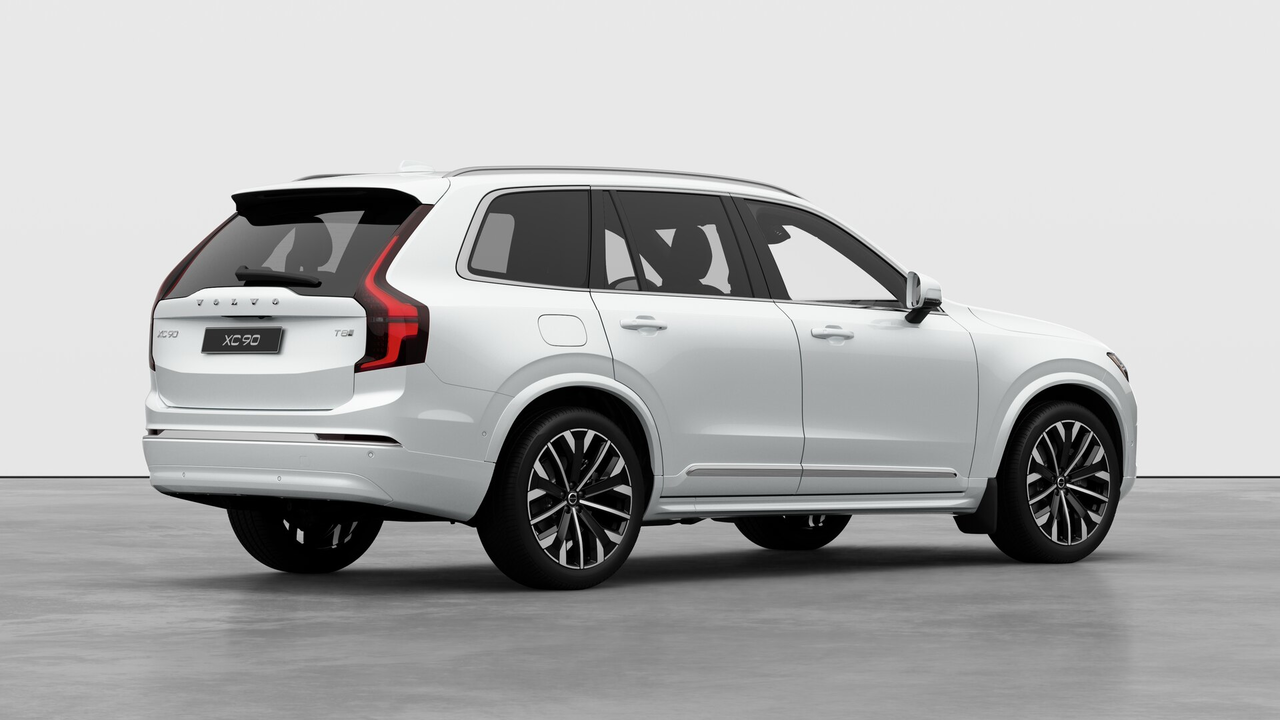 2026 Volvo XC90 Plus 7-Seater (Bright Theme) alt 4