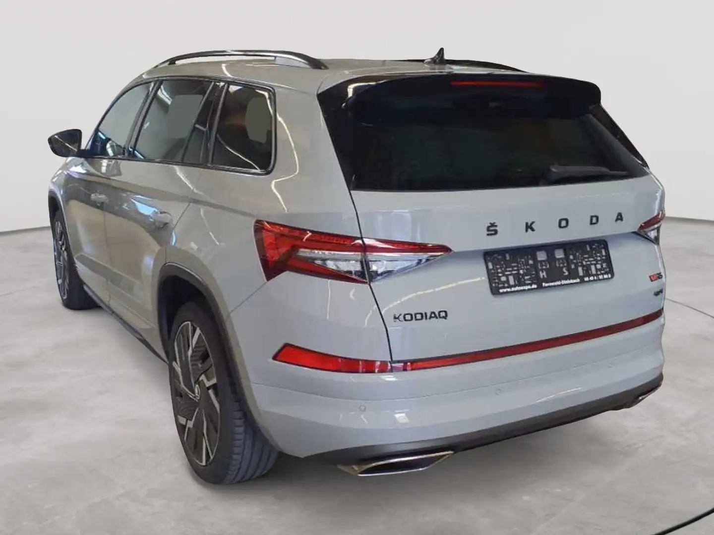 Skoda Kodiaq Kodiaq 2.0 TSI 4x4 DSG RS PANO NAV Gris - 2