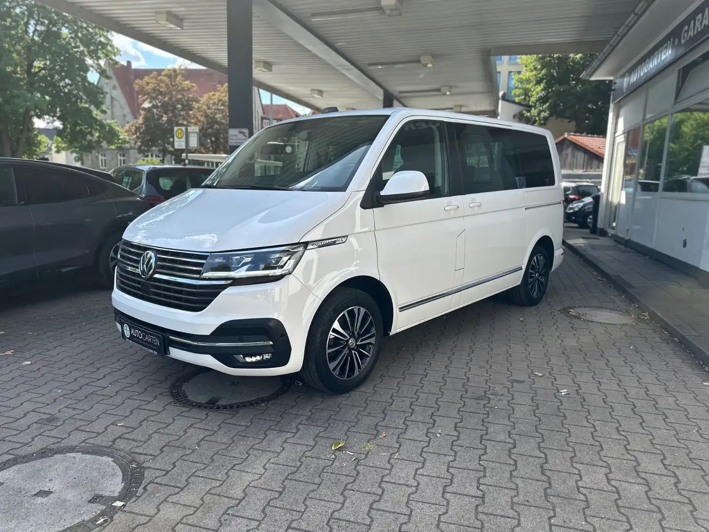 Volkswagen T6 Multivan 2.0 TDI Generation Six FWD Weiß - 2