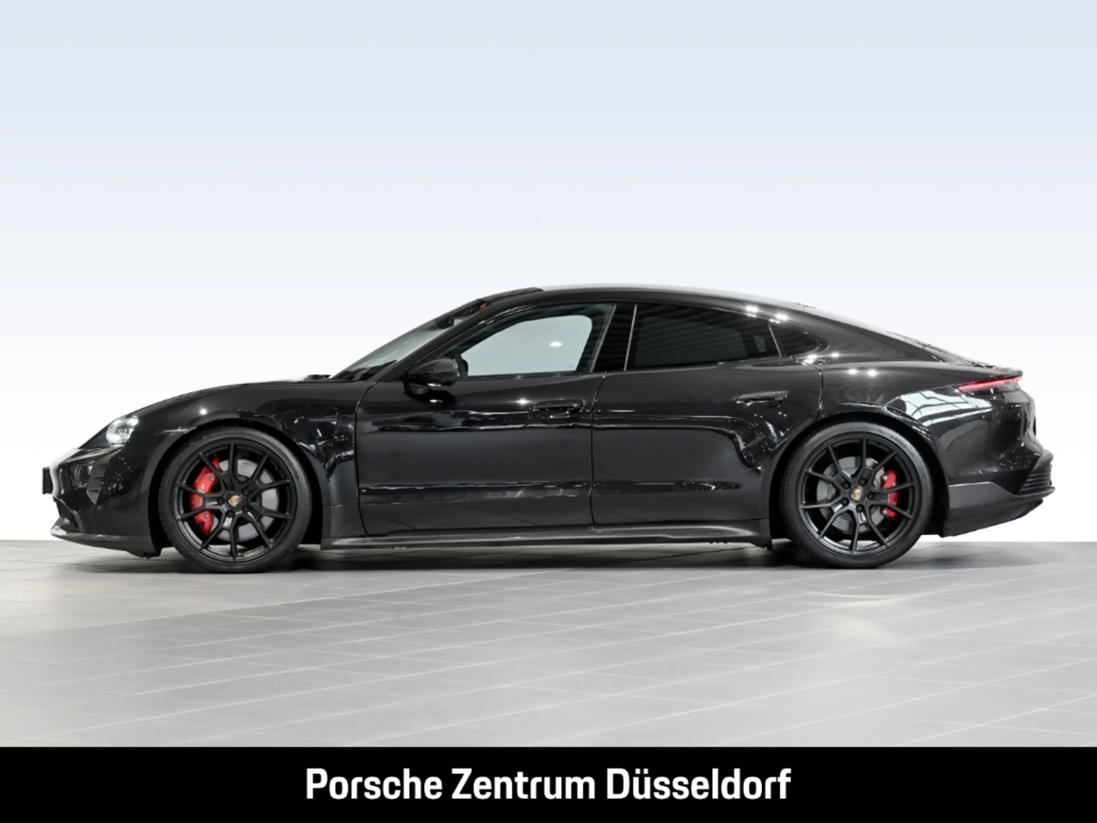 Porsche Taycan GTS — photo 2