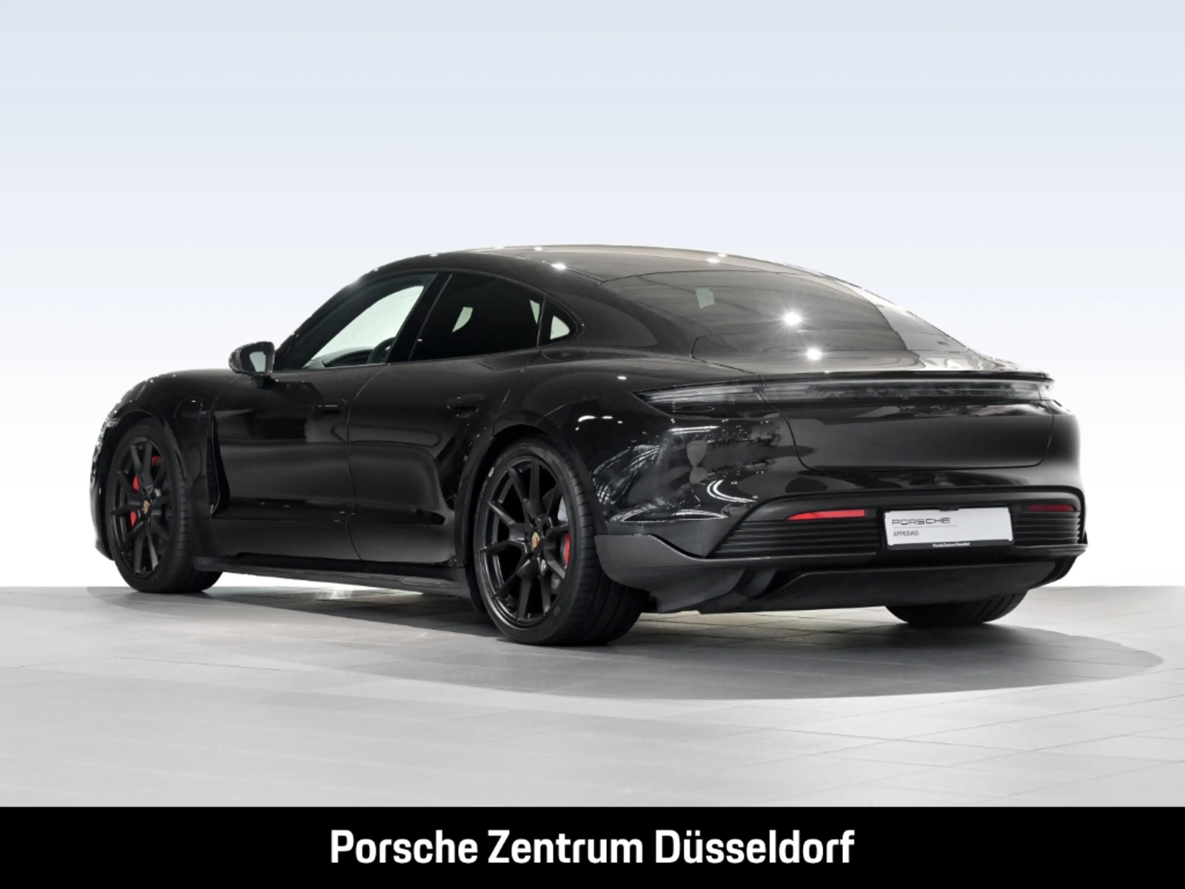 Porsche Taycan GTS — photo 3