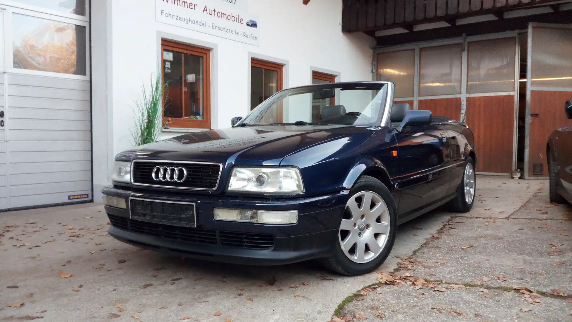 Audi Cabriolet 2.0 E Blau - 1