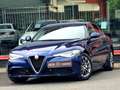 Alfa Romeo Giulia 2.2 JTDm Sport / Aut. / 1er Main / Cuir / Navi ... Blau - thumbnail 1