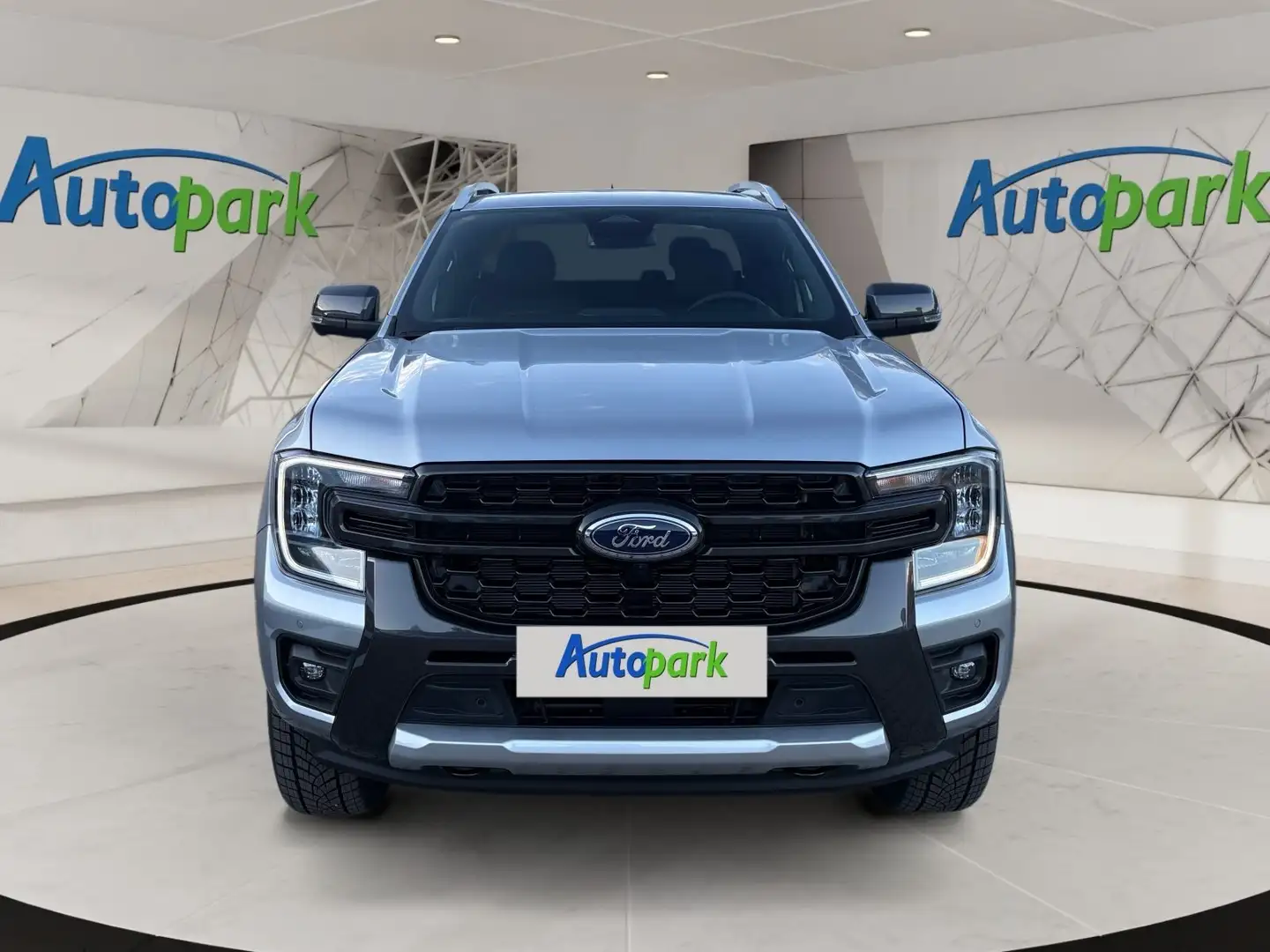 Ford Ranger Wildtrak Plug in Hybrid Allrad Silber - 2