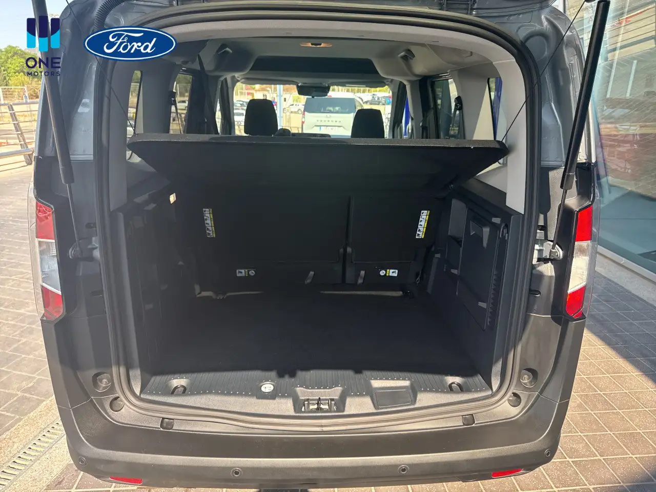 Ford Tourneo Courier 2026 — фото 14