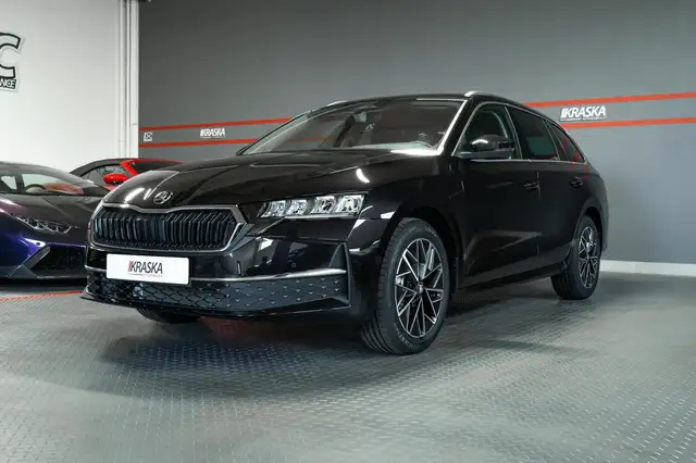 Skoda Octavia view 4