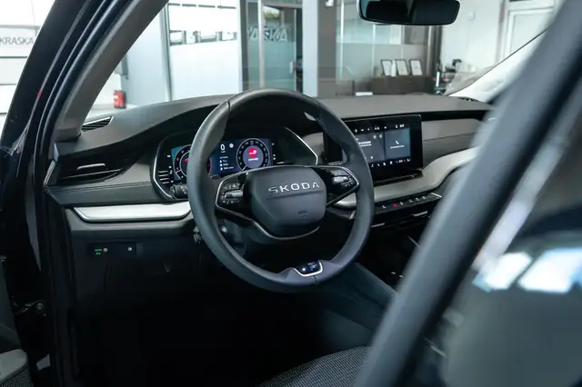 Skoda Octavia view 14
