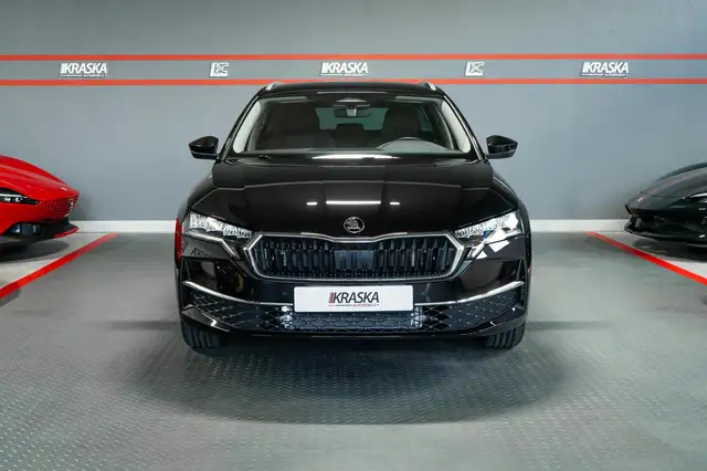 Skoda Octavia view 5