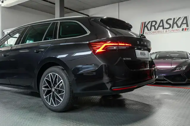 Skoda Octavia view 11