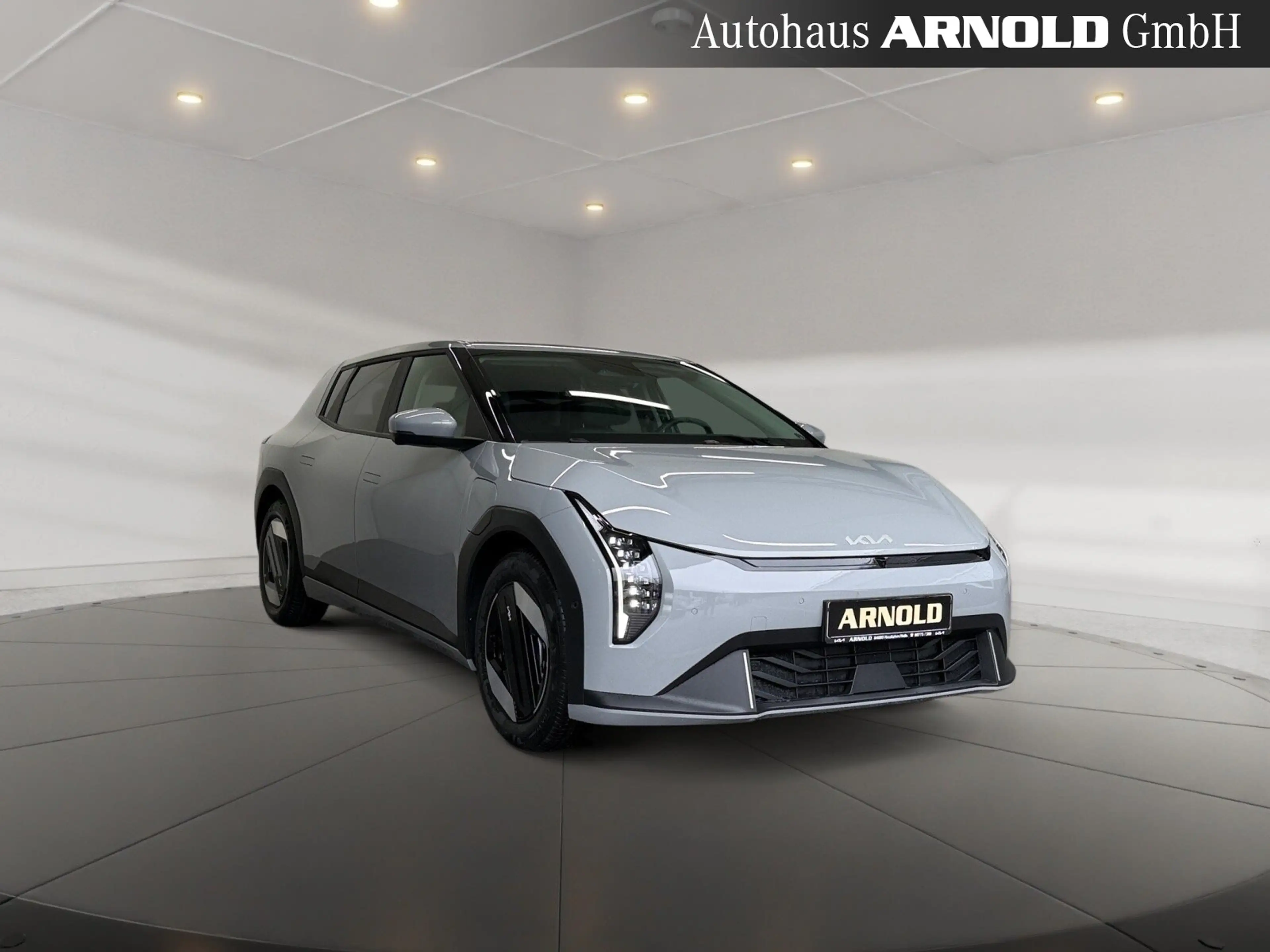 Kia EV4 EV4 81,4 kWh EARTH WP el-Klappe LED 360° Navi ! — photo 6